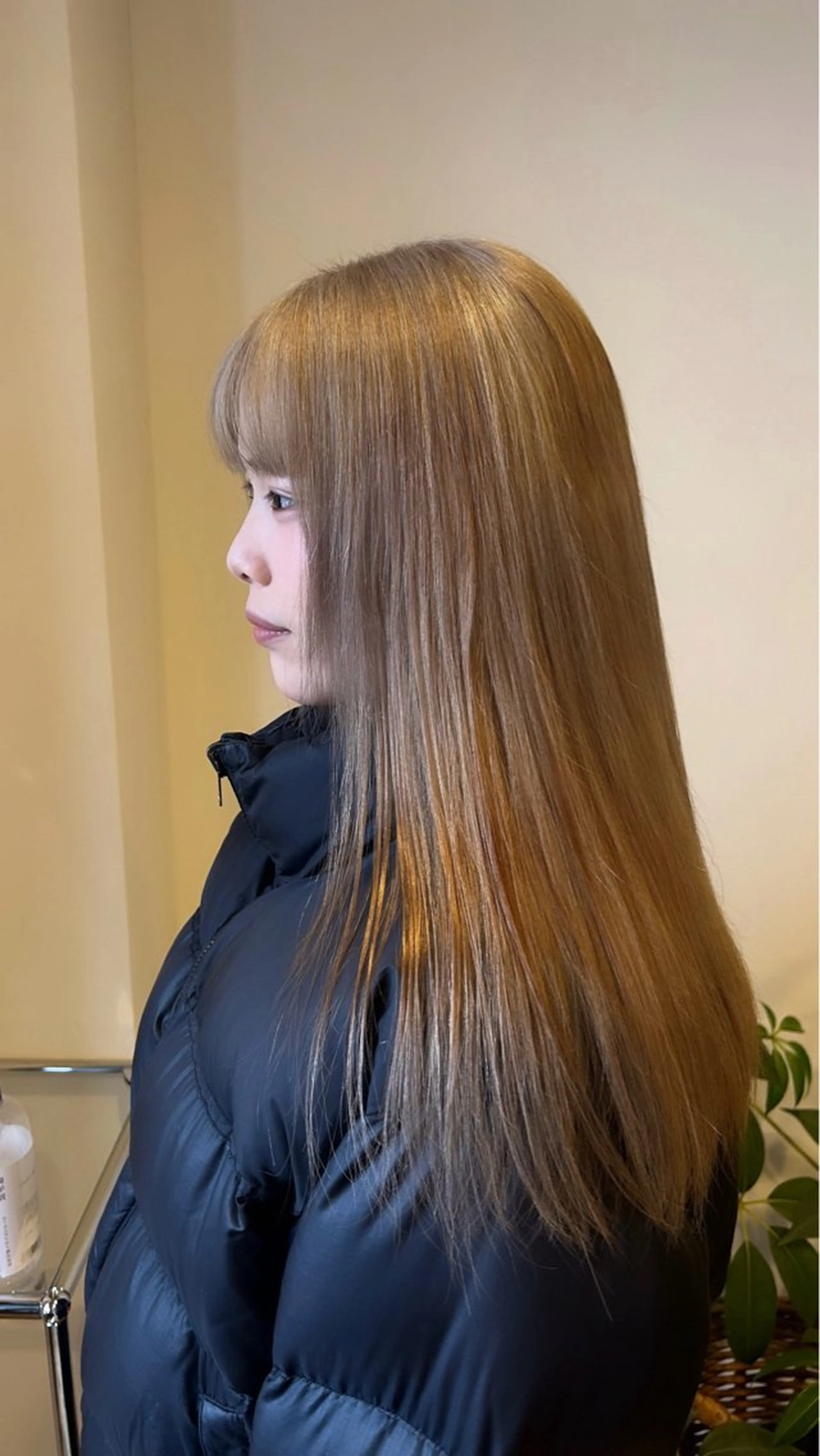 ロング カラー ベージュカラー ブリーチ 透明感カラー ヘアカラー 小島 千夏のヘアスタイル