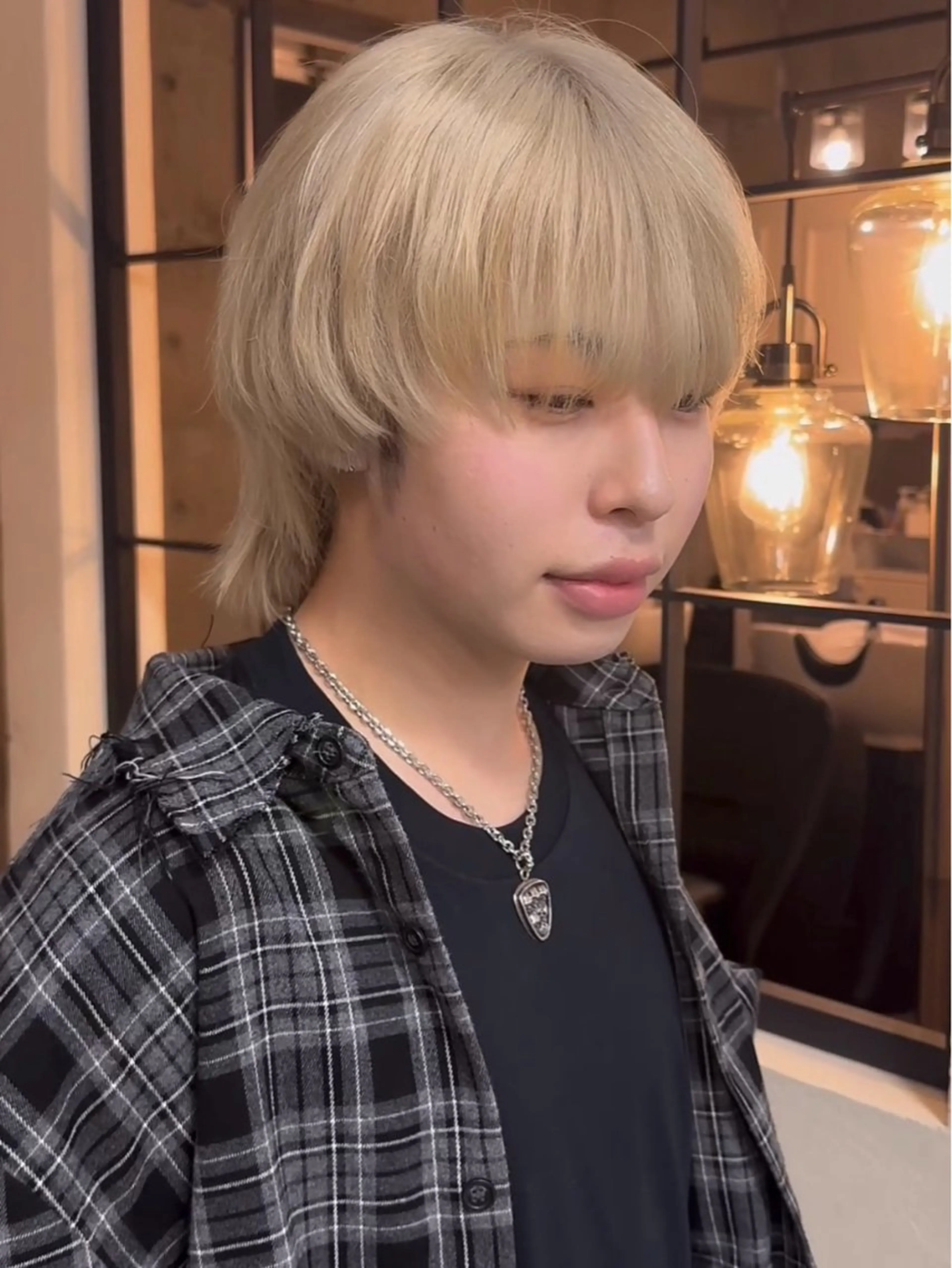 カラー メンズ メンズブリーチ ダウンパーマ メンズハイライト メンズハイトーン メンズインナーカラー ヘアカラー XELM/ハイトーン /高崎/RUIのヘアスタイル