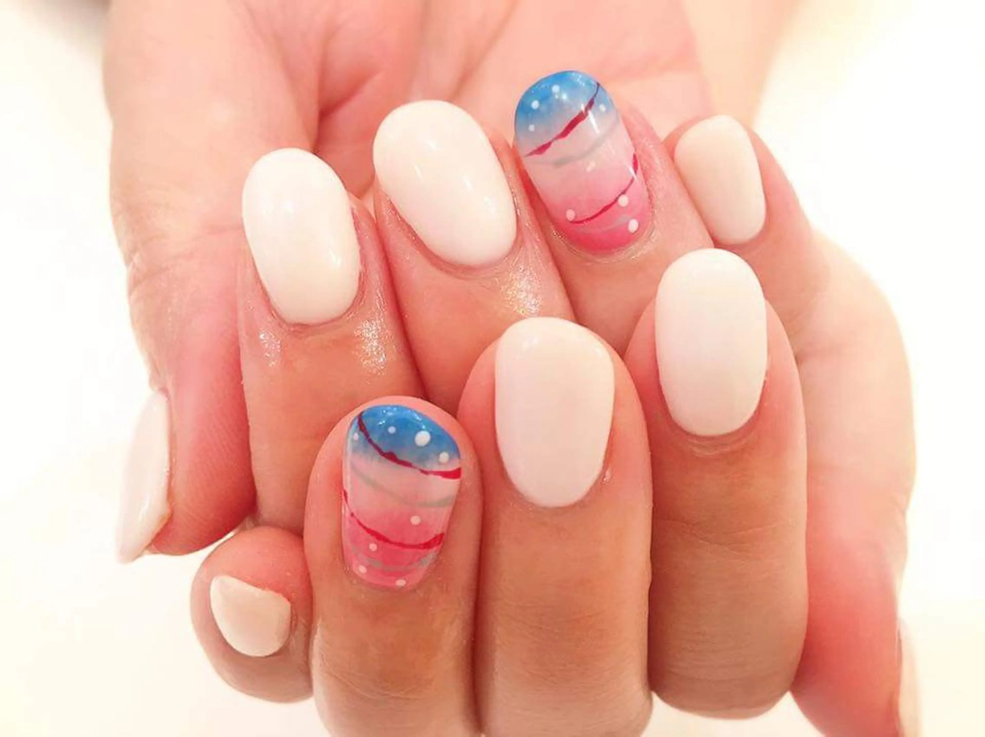 ミディアム カラー パーマ ヘアアレンジ メンズ キッズ ネイル マツエク・マツパ NAILSGOGO shibuyaのネイルデザイン