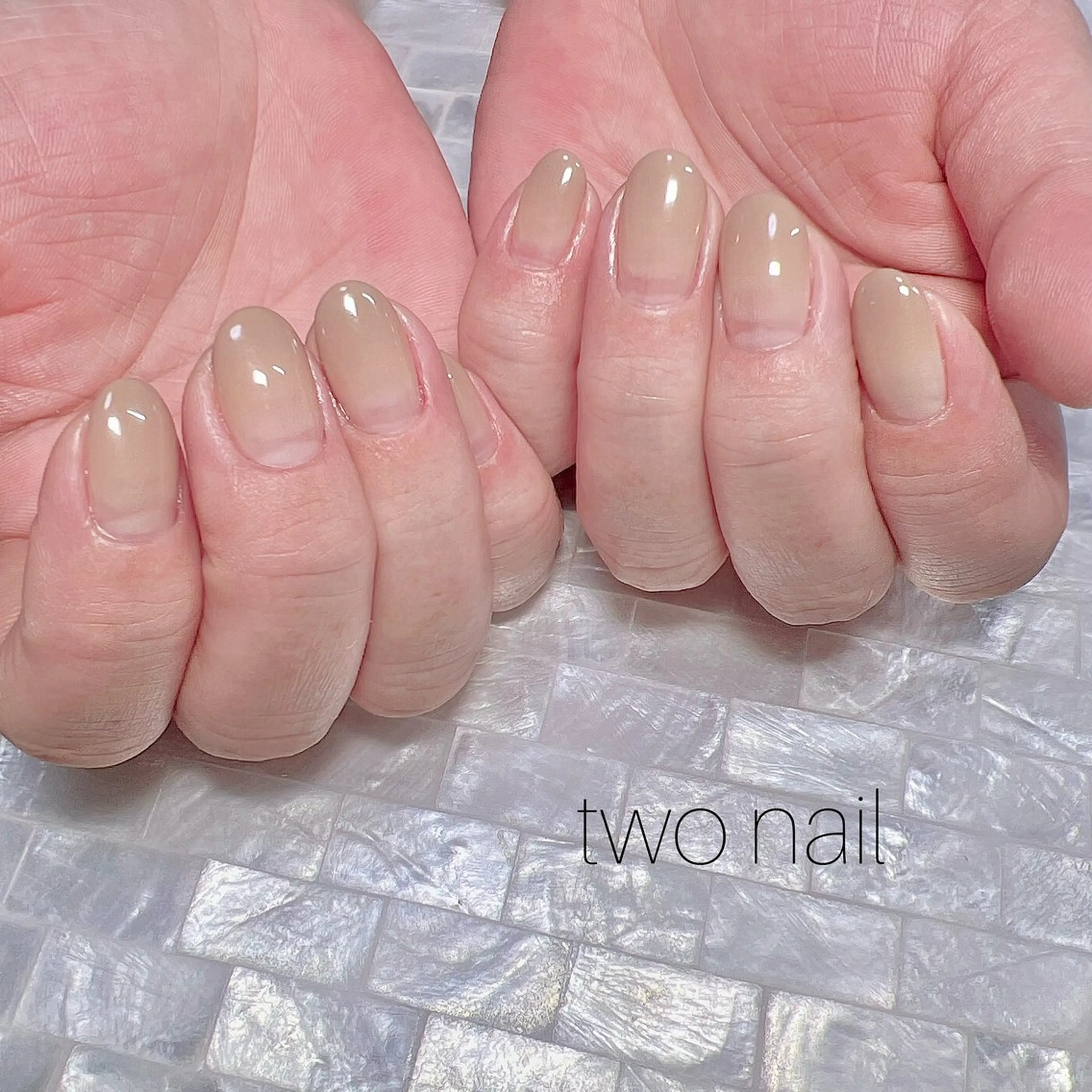 ネイル ネイルチップ ホワイト ハンドネイル two nailのネイルデザイン