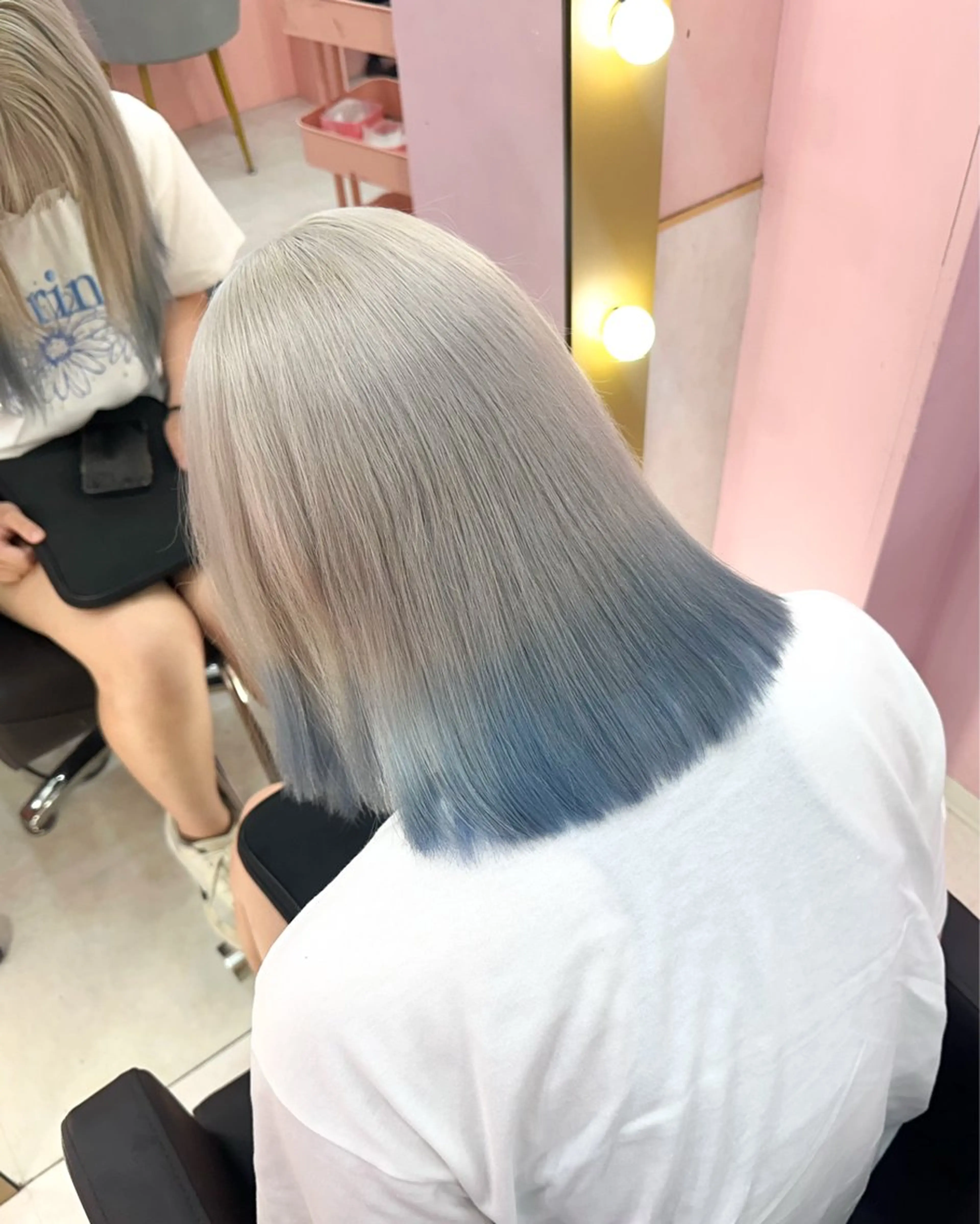 ミディアム カラー カット ヘアカラー トリートメント エクステ ハイトーン支持率 No.1🦋KOKIのヘアスタイル