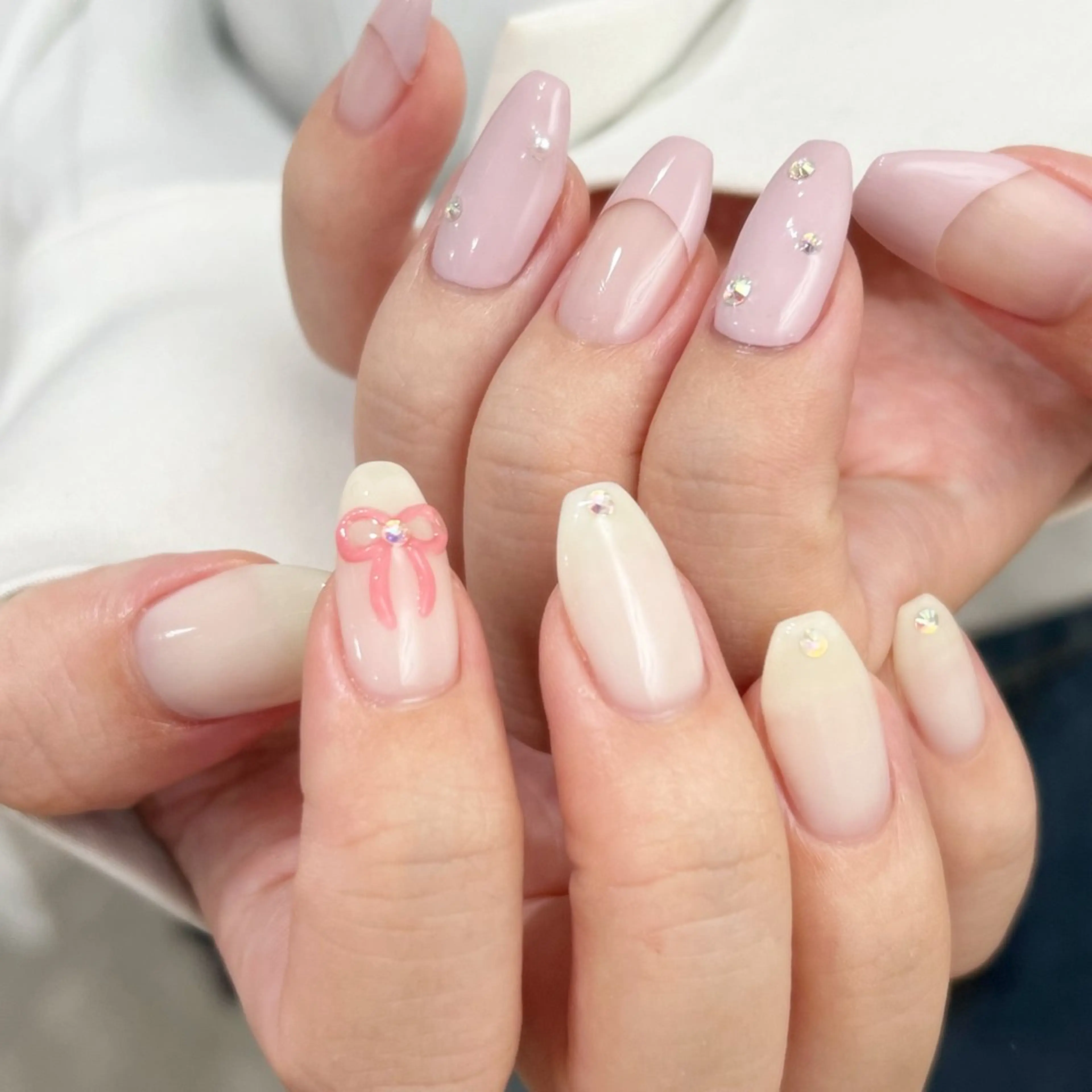 ネイル ぷっくりネイル リボン aimer more ANZU🍯のネイルデザイン