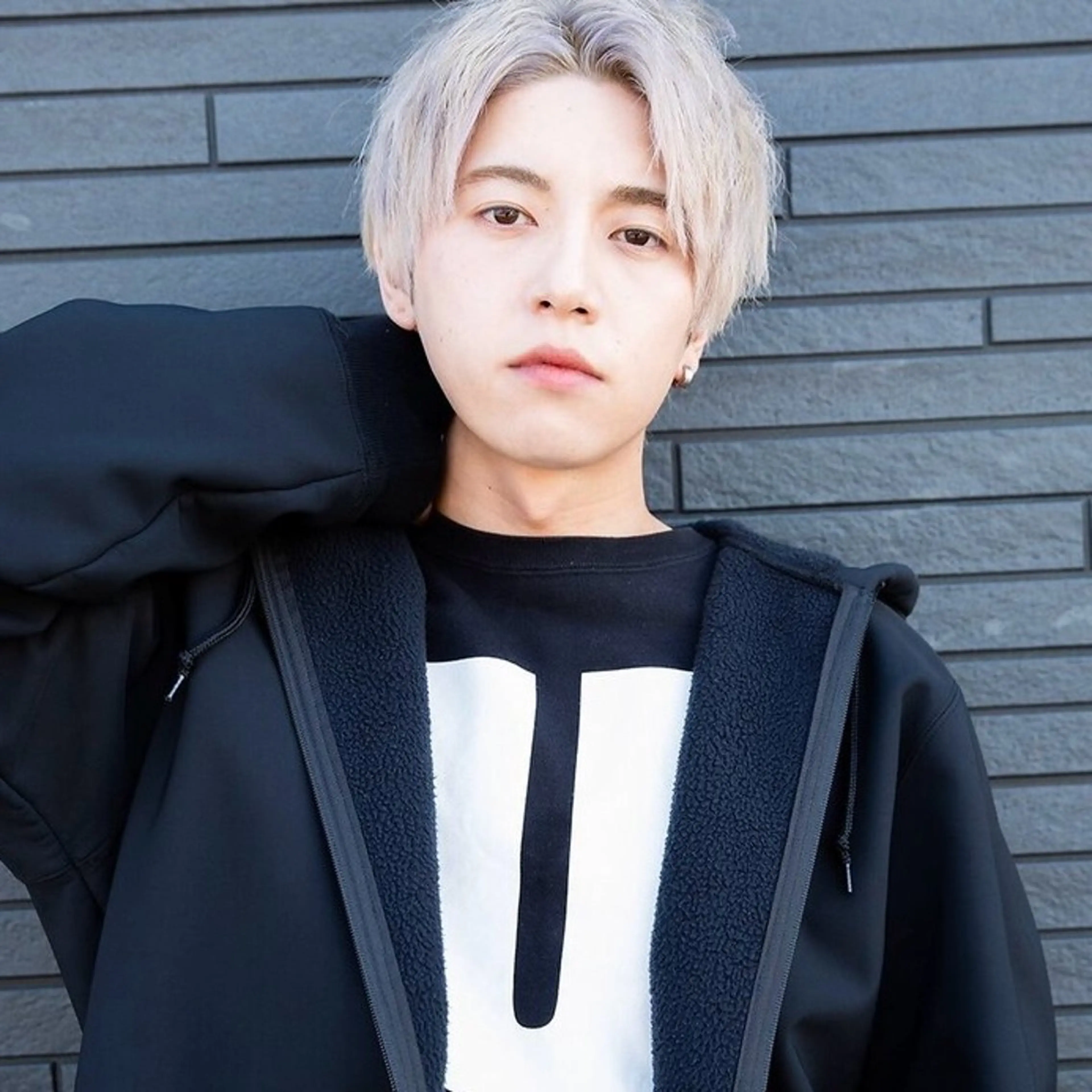 ショート カット ヘアカラー 舟橋耀/ブリーチカラ ー/レイヤーカットのヘアスタイル