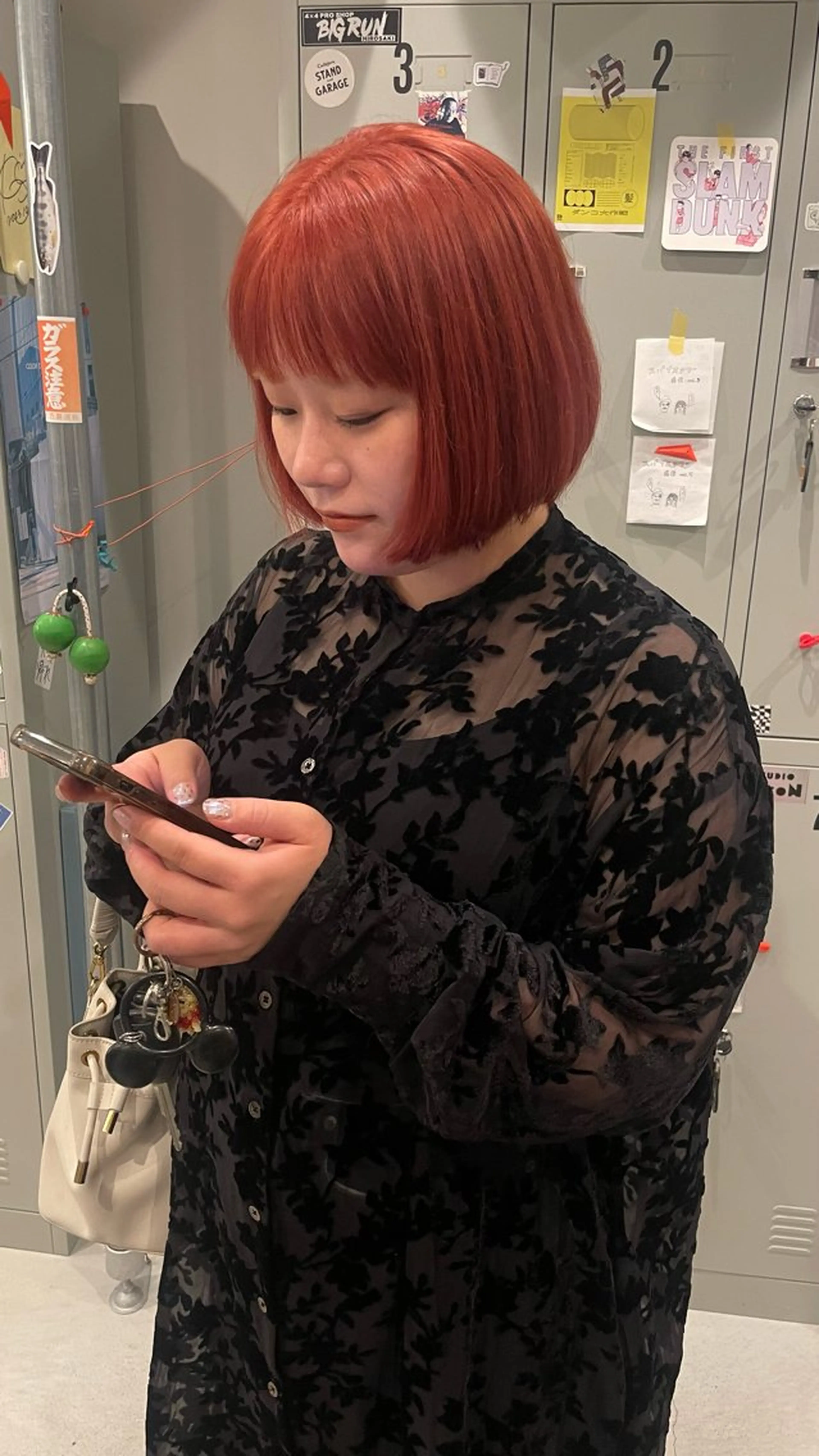 ショート カラー 大庭 渚紗のヘアスタイル