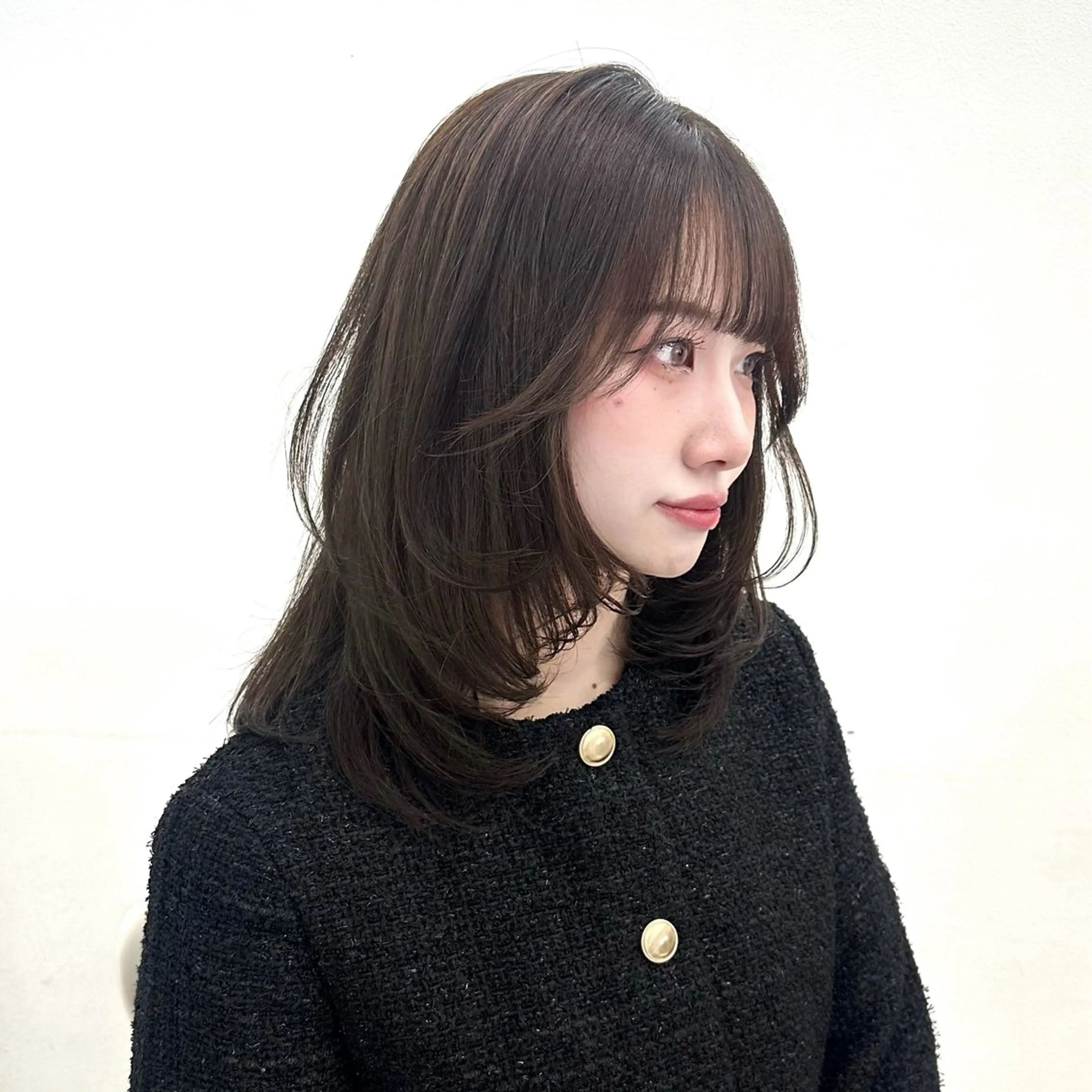 ミディアム カラー ヘアアレンジ カット ヘアカラー トリートメント 大人っぽ中韓レディ ヘア🤍MAOのヘアスタイル