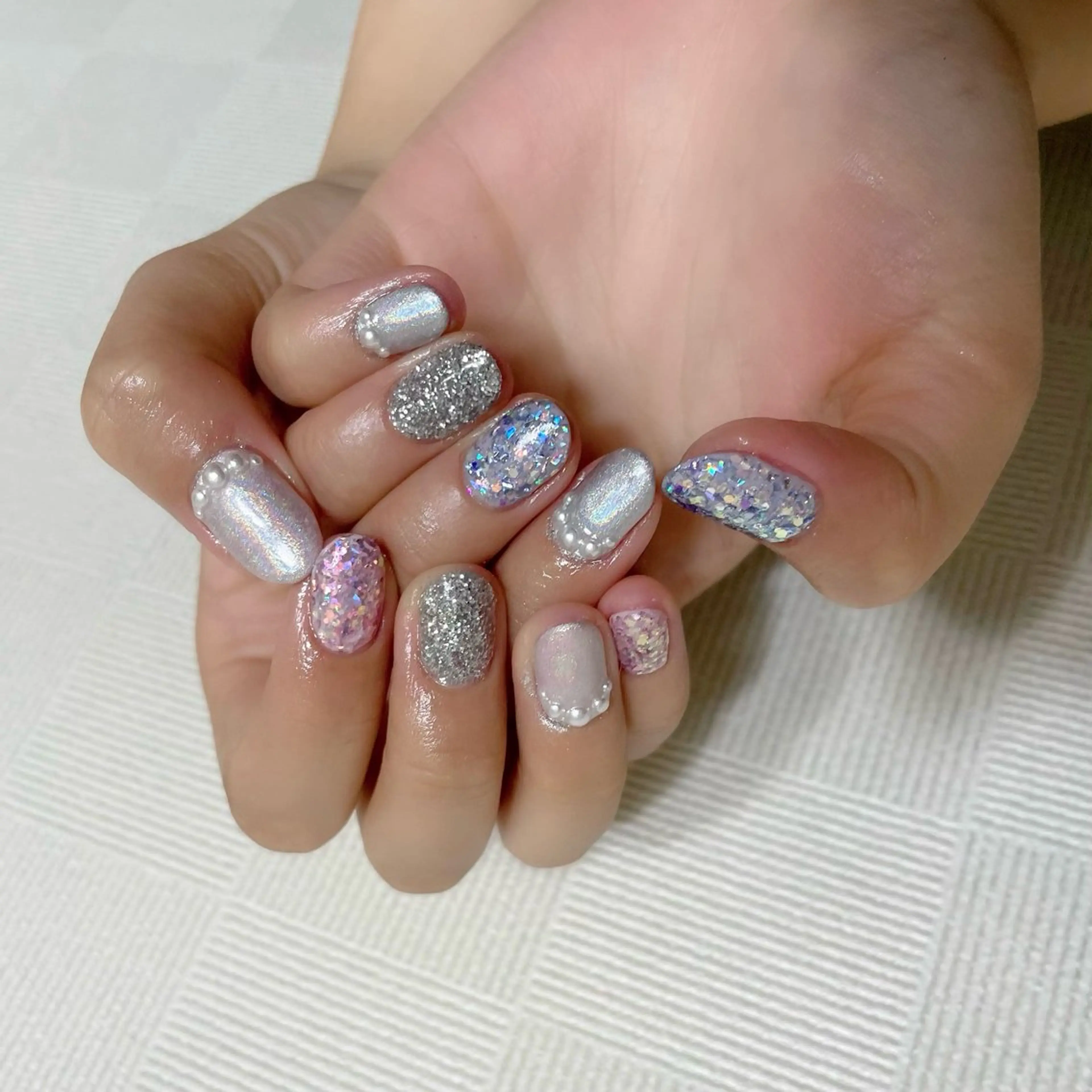 ミディアム え まのネイルデザイン