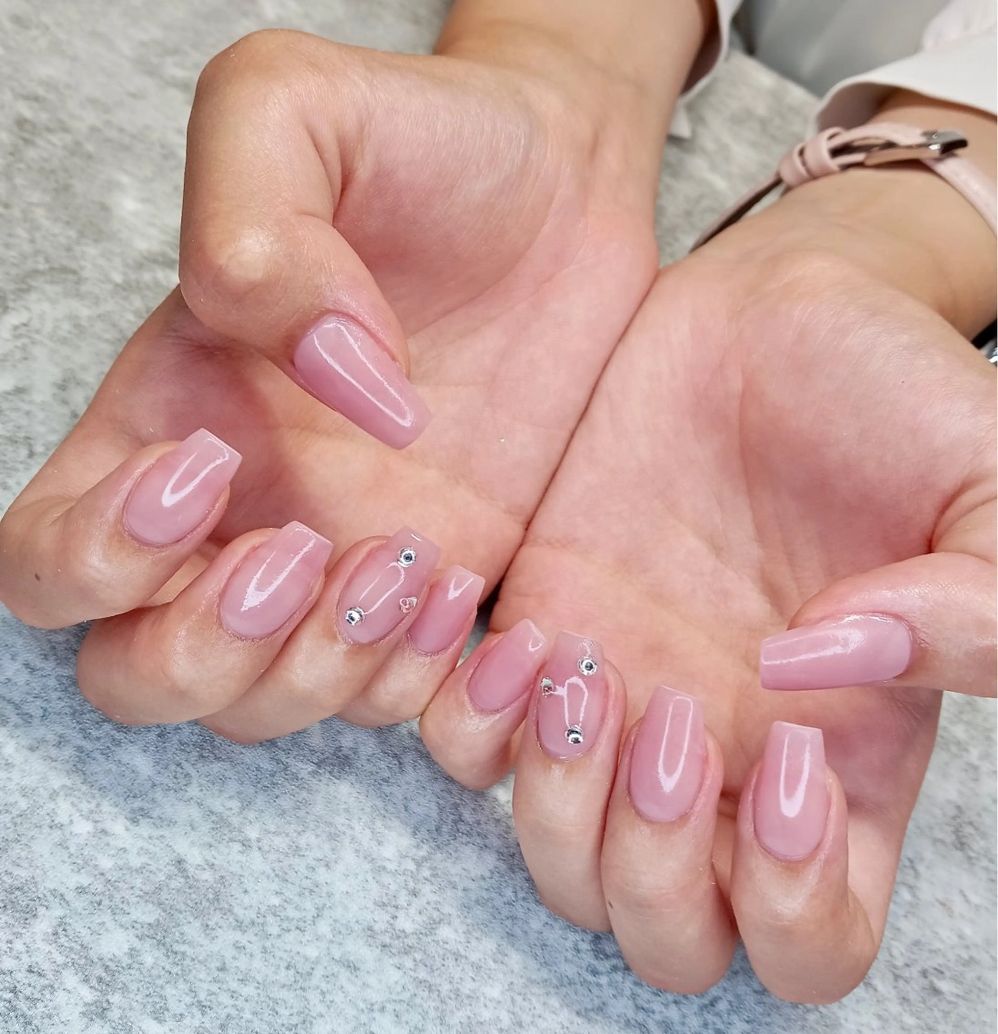 ネイル ワンカラーネイル ピンク スカルプネイル nail salon INFINITY所属・nail salon INFINITYのネイルデザイン