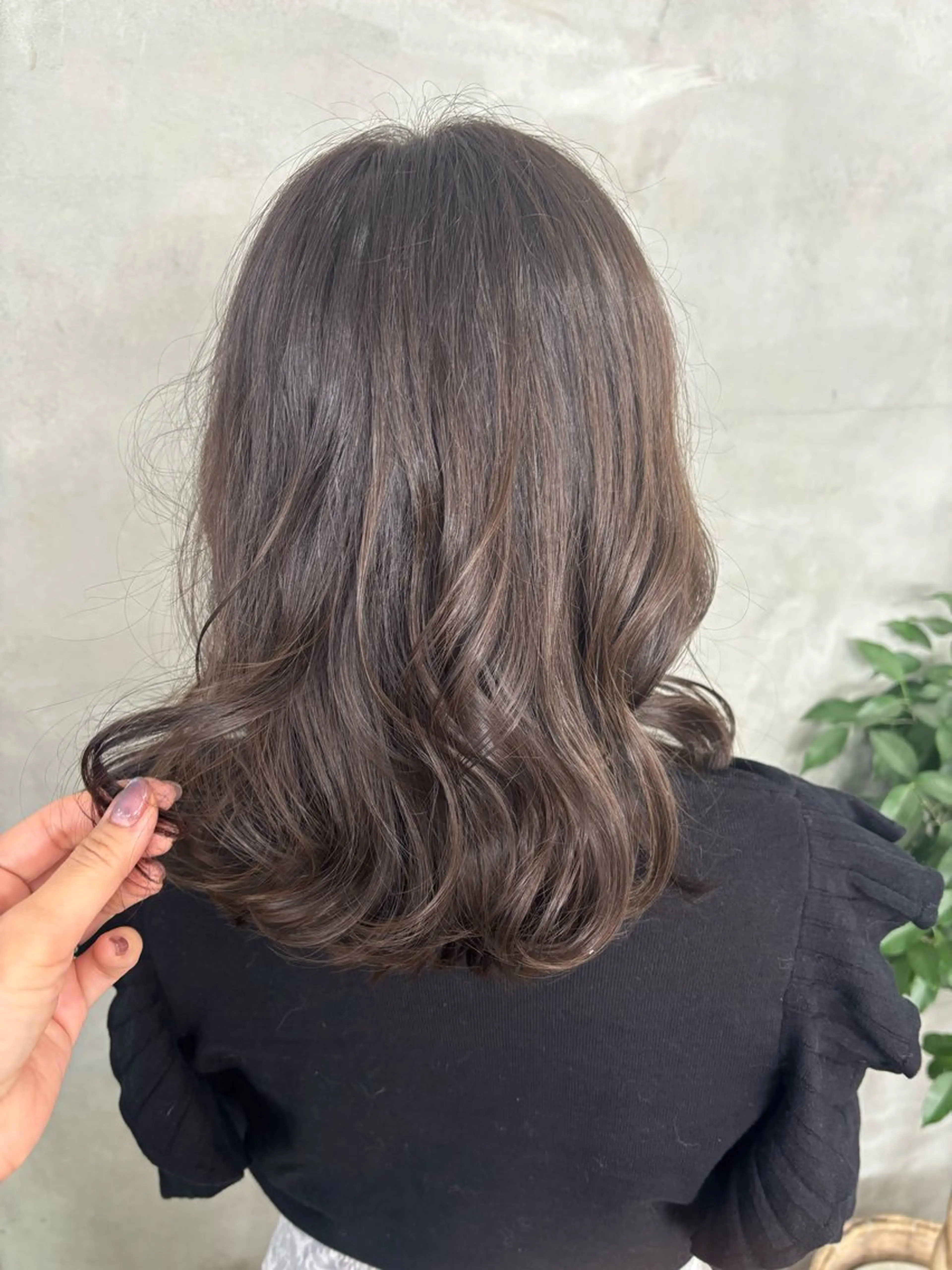 セミロング カラー グレージュ ✨ブリーチなし透明感 ✨カラー💍Yuriのヘアスタイル