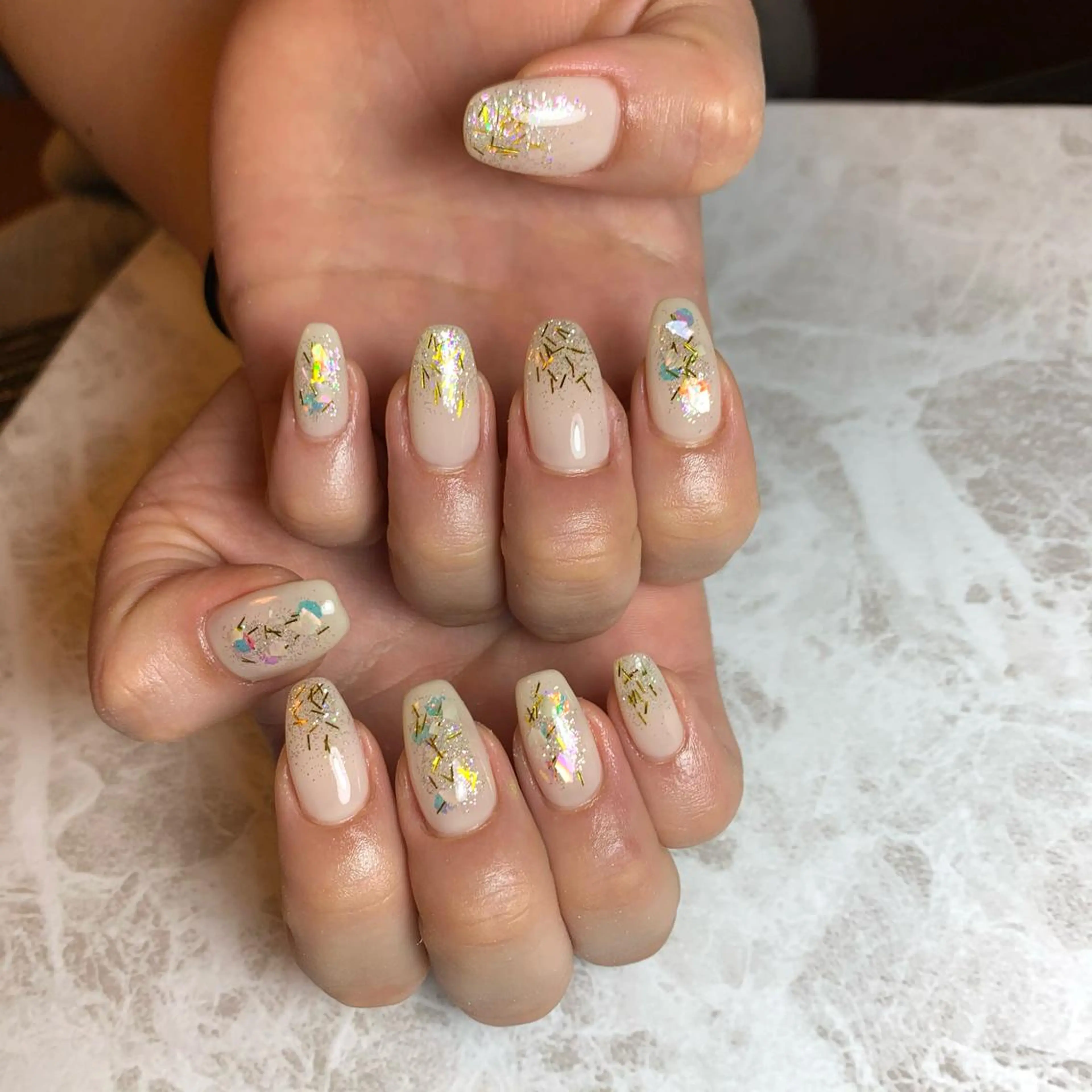 ネイル repos~ルポ~所属・里見 麗のネイルデザイン