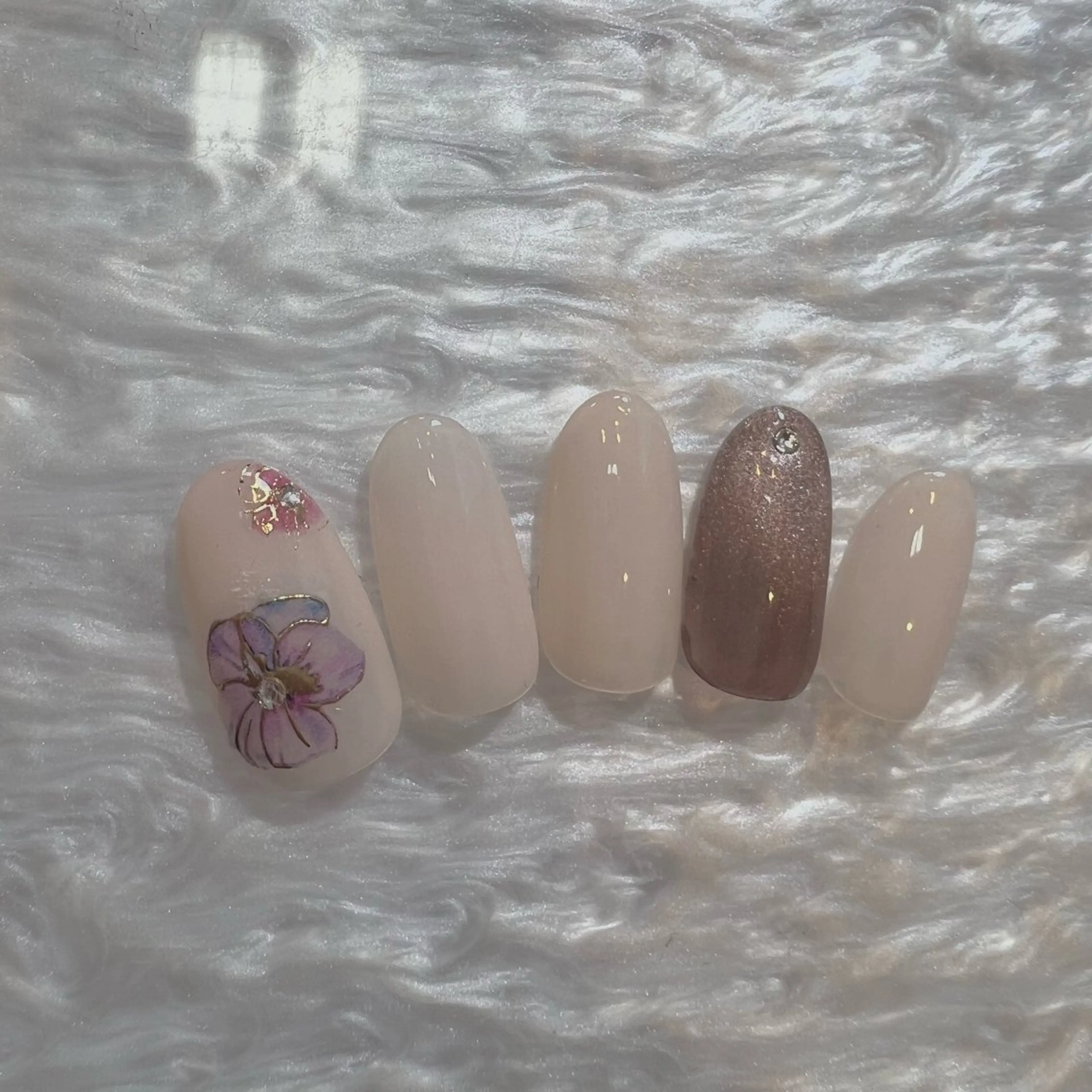 ネイル alex gimickのネイルデザイン