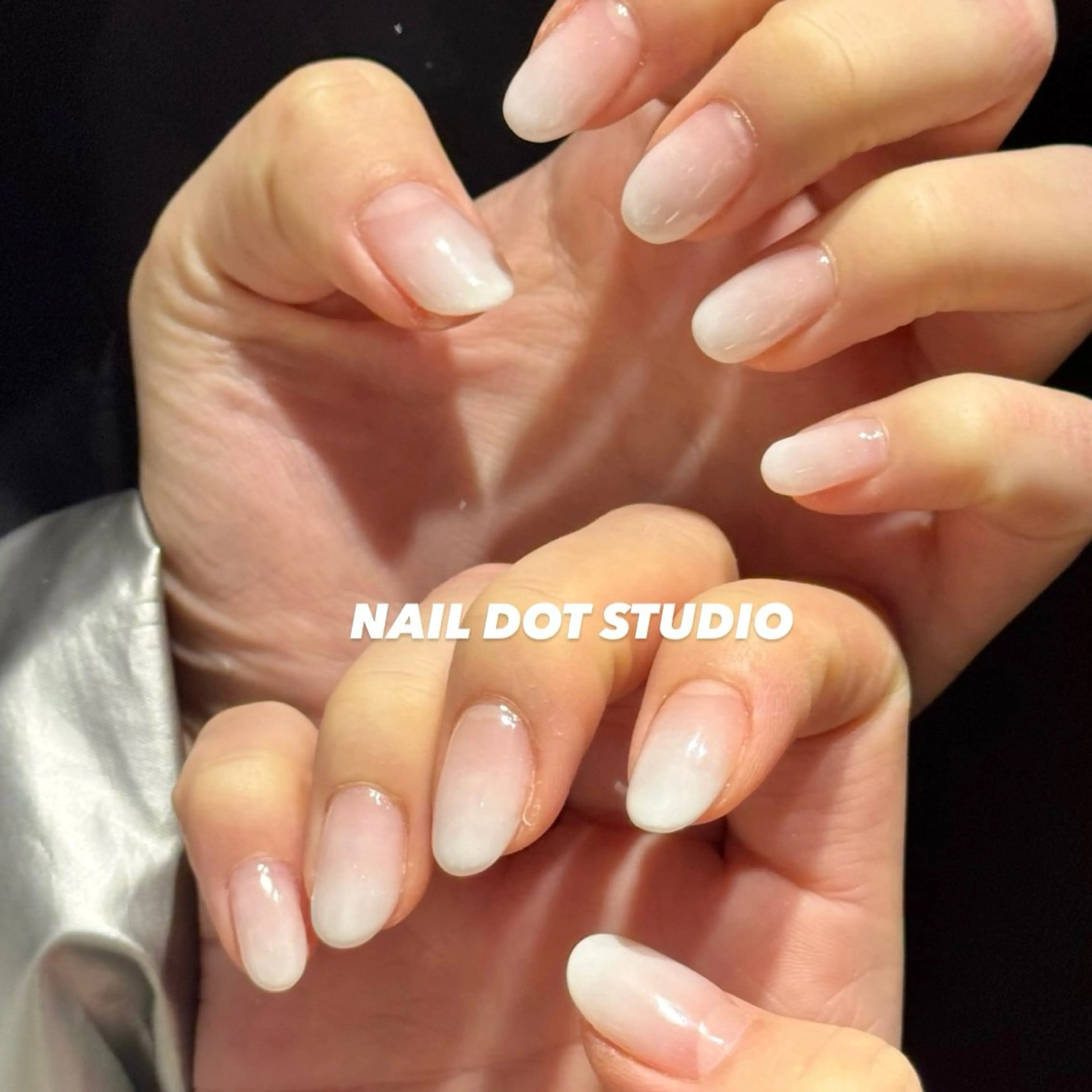 ネイル ハンドネイル NAILDOTSTU DIO SEINAのネイルデザイン