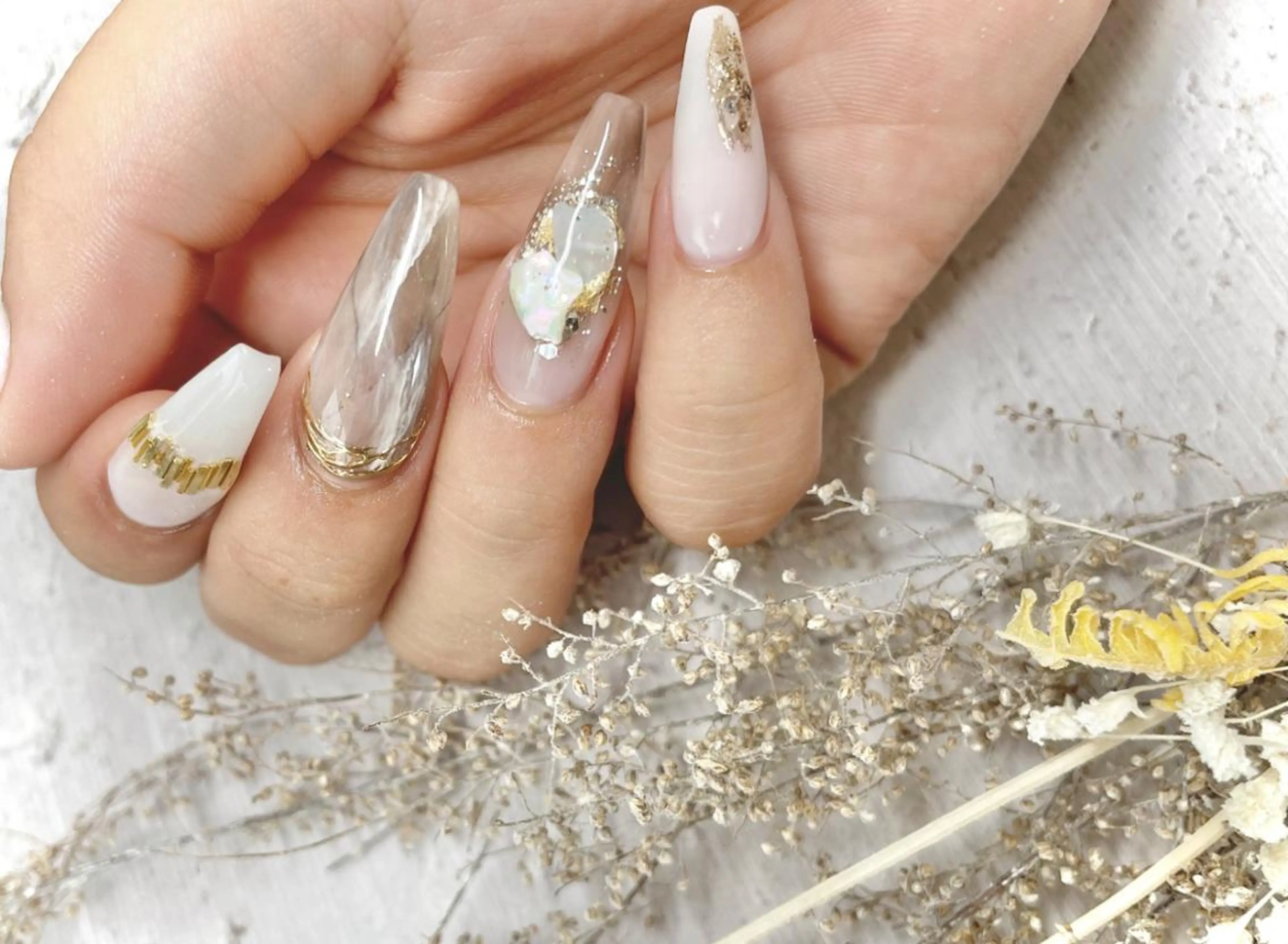 ネイル Nail  Room Miimo所属・Miimo💅🏻 ほのか‪ ·͜·♡‬のネイルデザイン