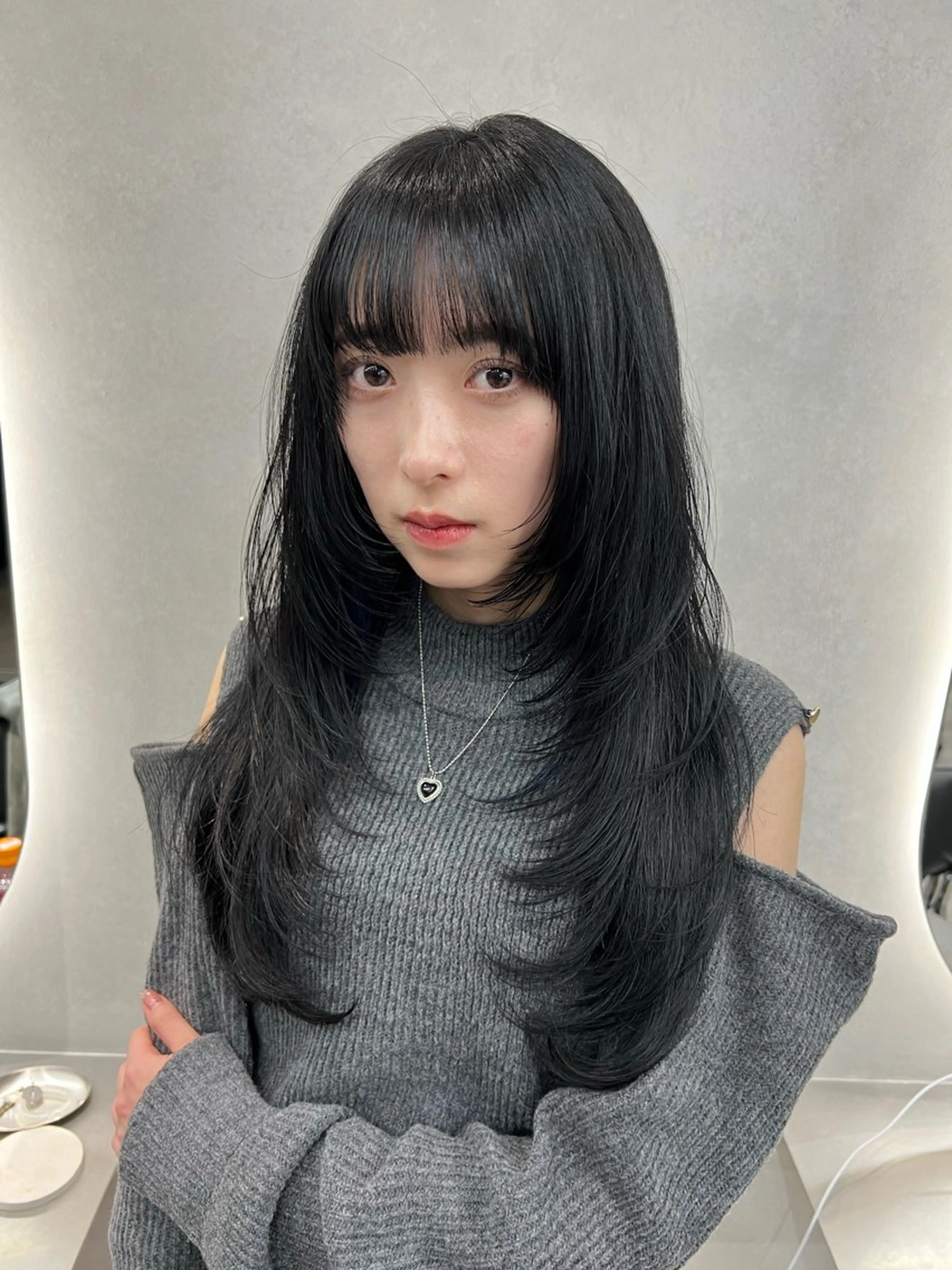 ロング カラー 髪質改善 トリートメント カット トリートメント TOMOYAレイヤー ブリーチ縮毛矯正のヘアスタイル