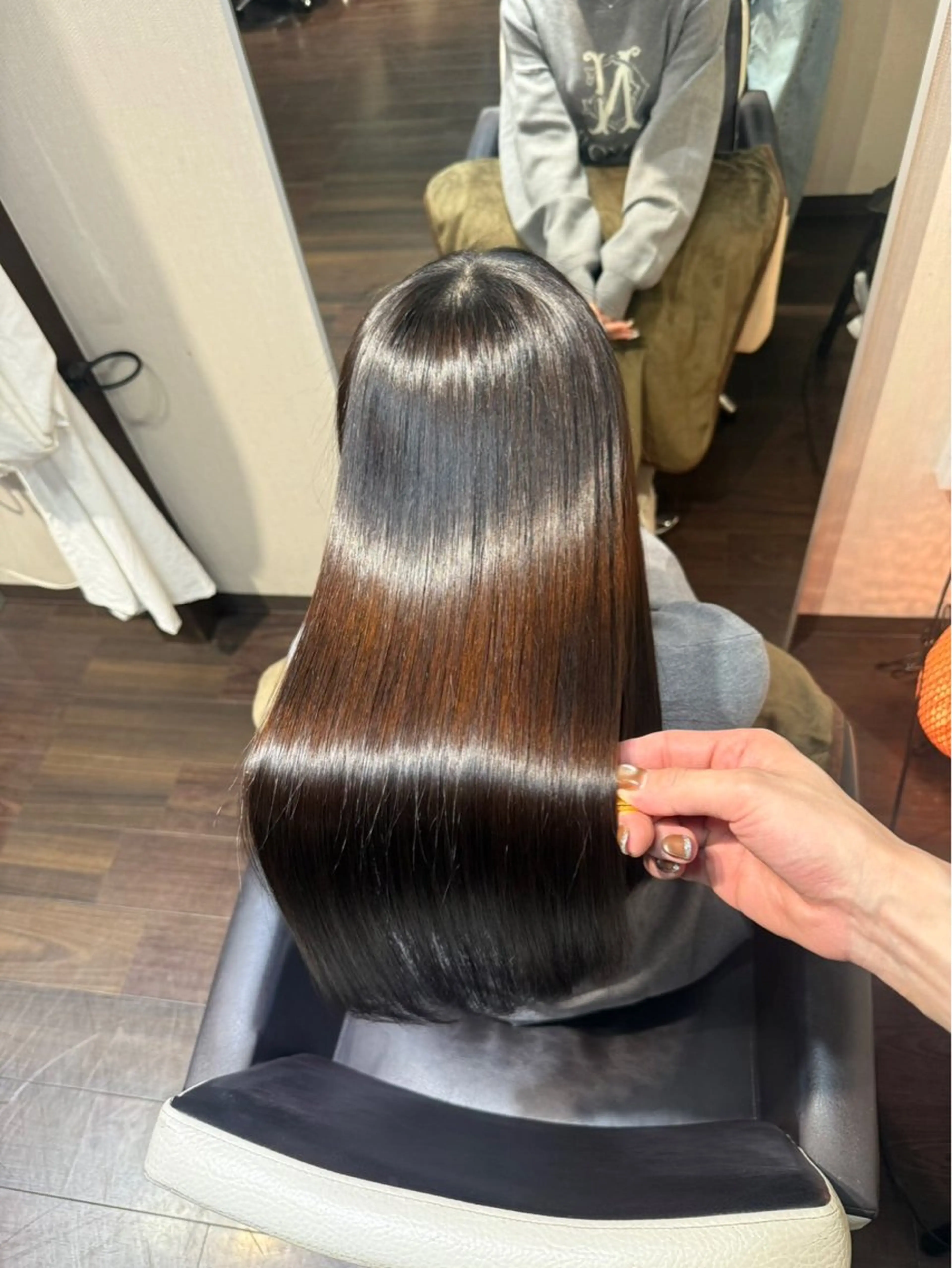 カラー ヘアカラー トリートメント ヘッドスパ youres hair 東口店所属・【新宿/髪質改善】 村山瑞恵のヘアスタイル