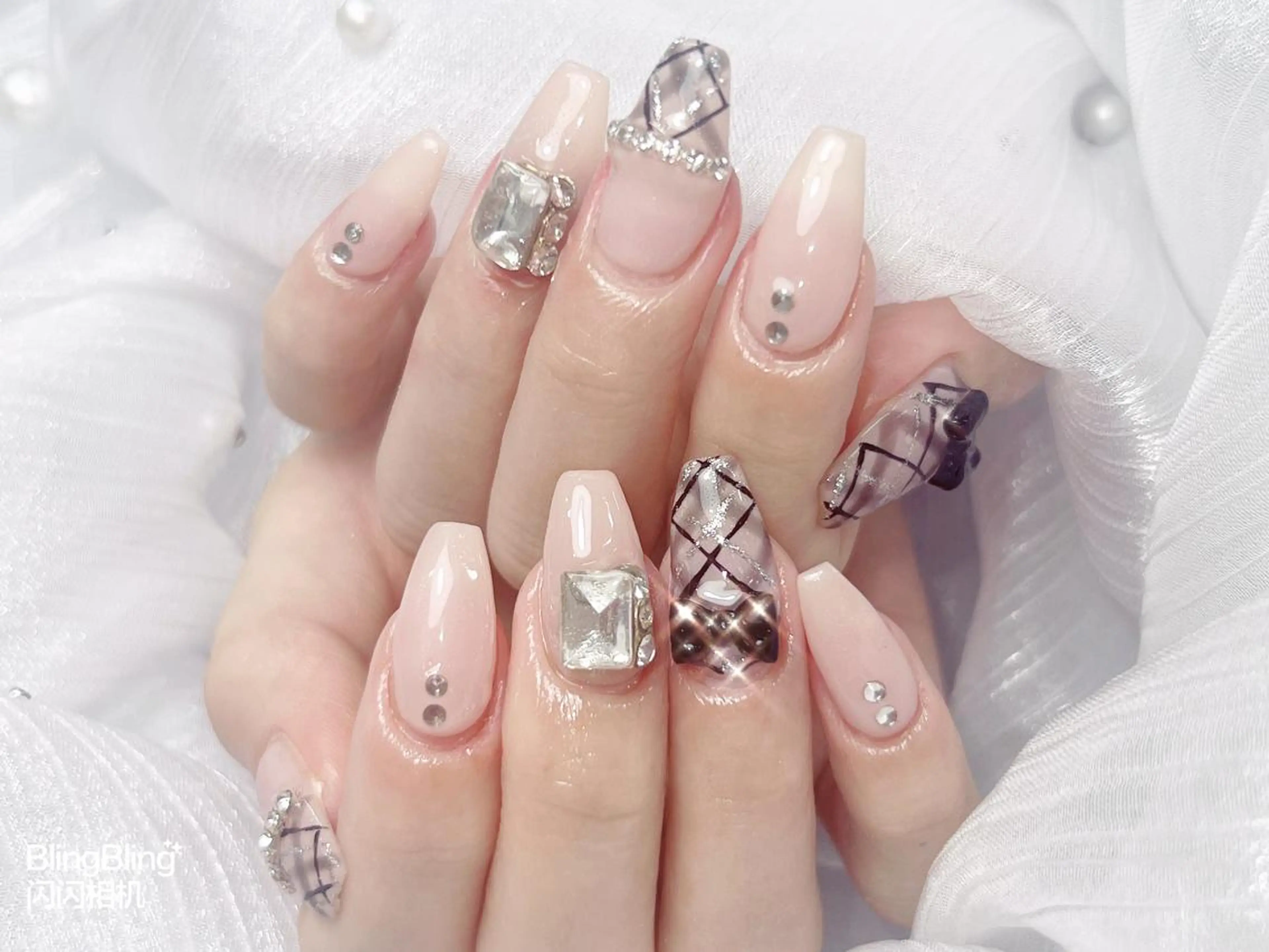 ネイル 持ち込み 日奈子 あゆみのネイルデザイン