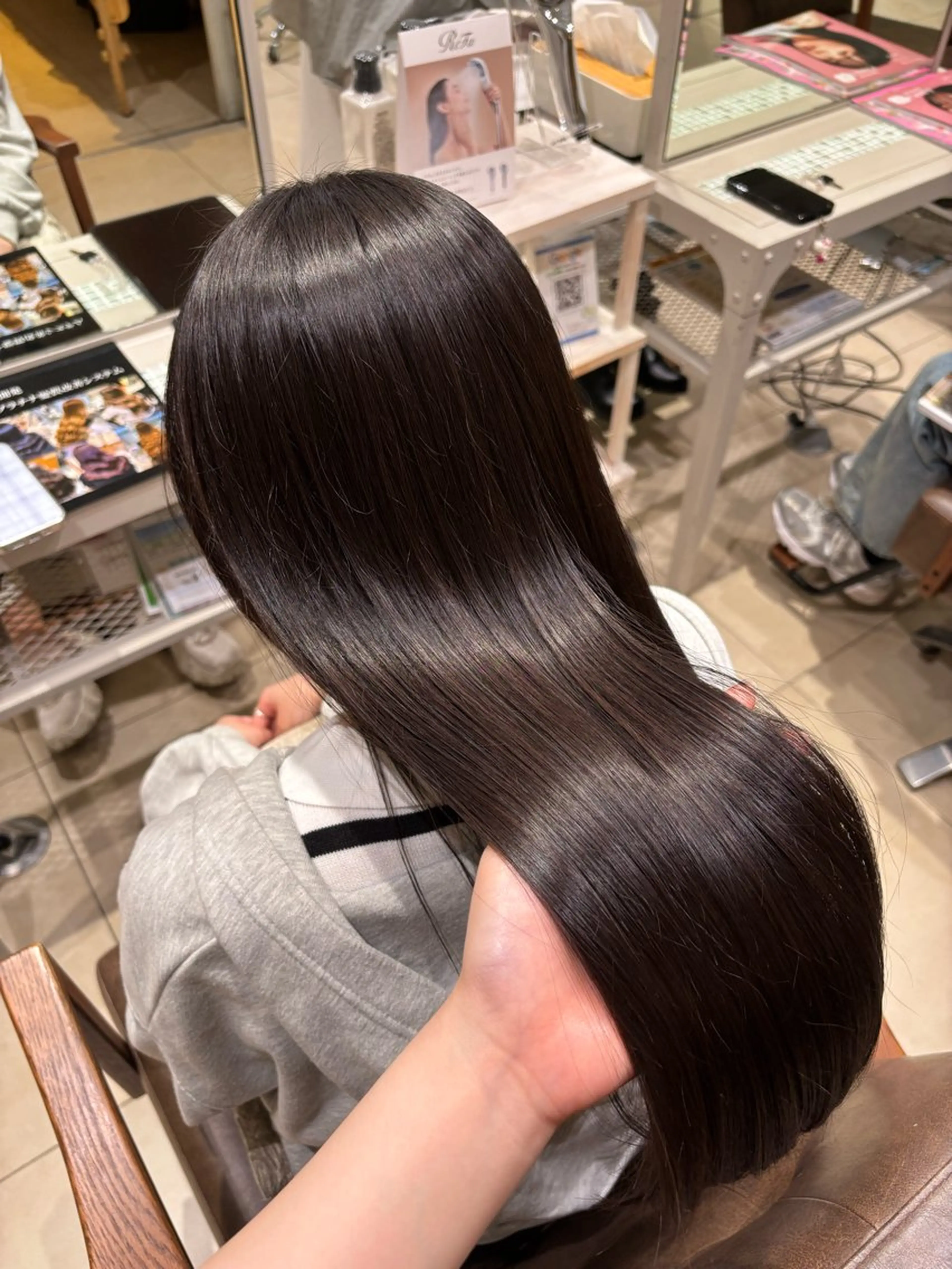 ロング 艶カラー🌟髪質改善 髙畑爽のヘアスタイル