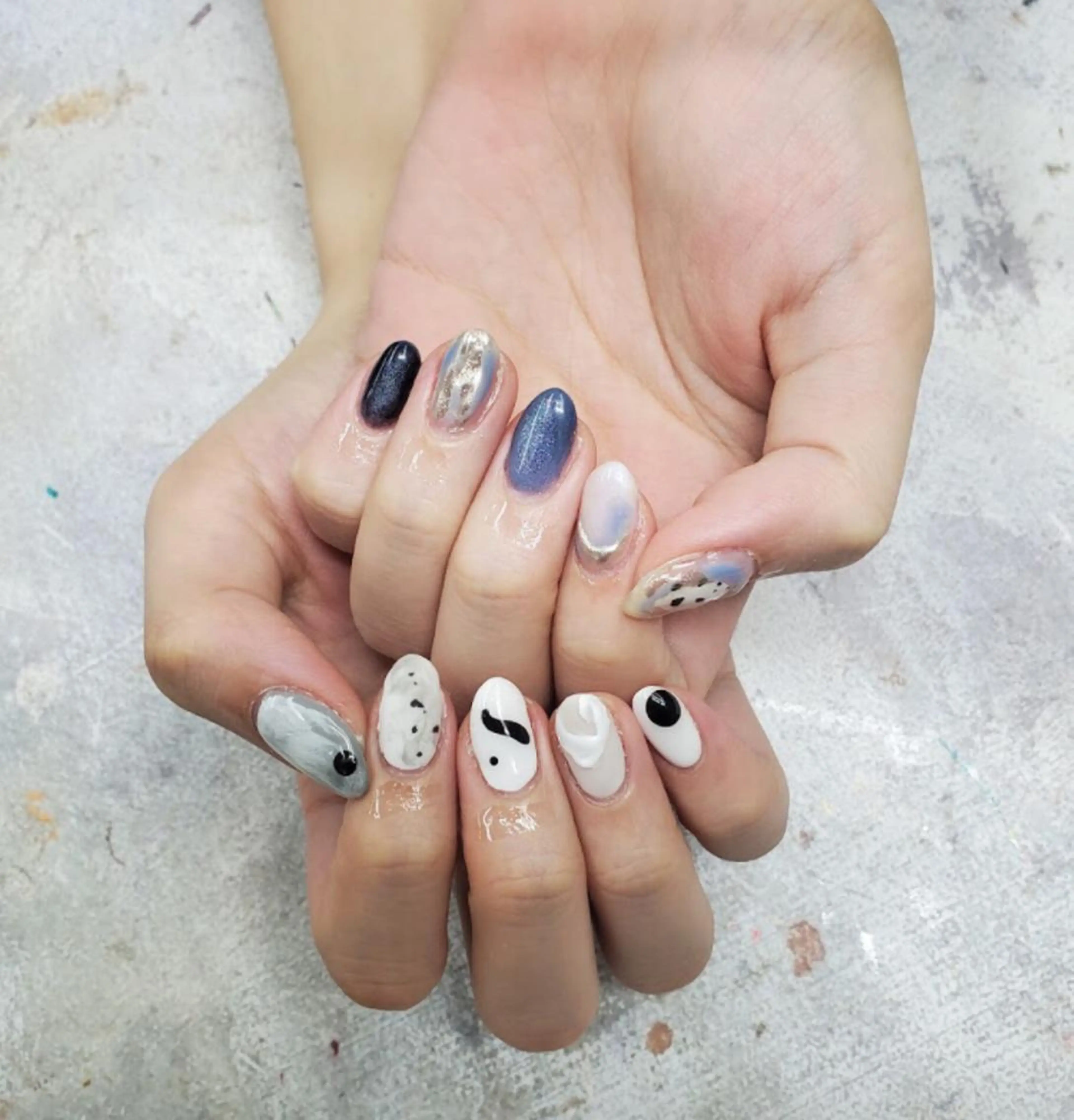 ネイル アートネイル ジェルネイル マグネットネイル ニュアンスネイル スカルプネイル nailstudio eviz新宿店のネイルデザイン