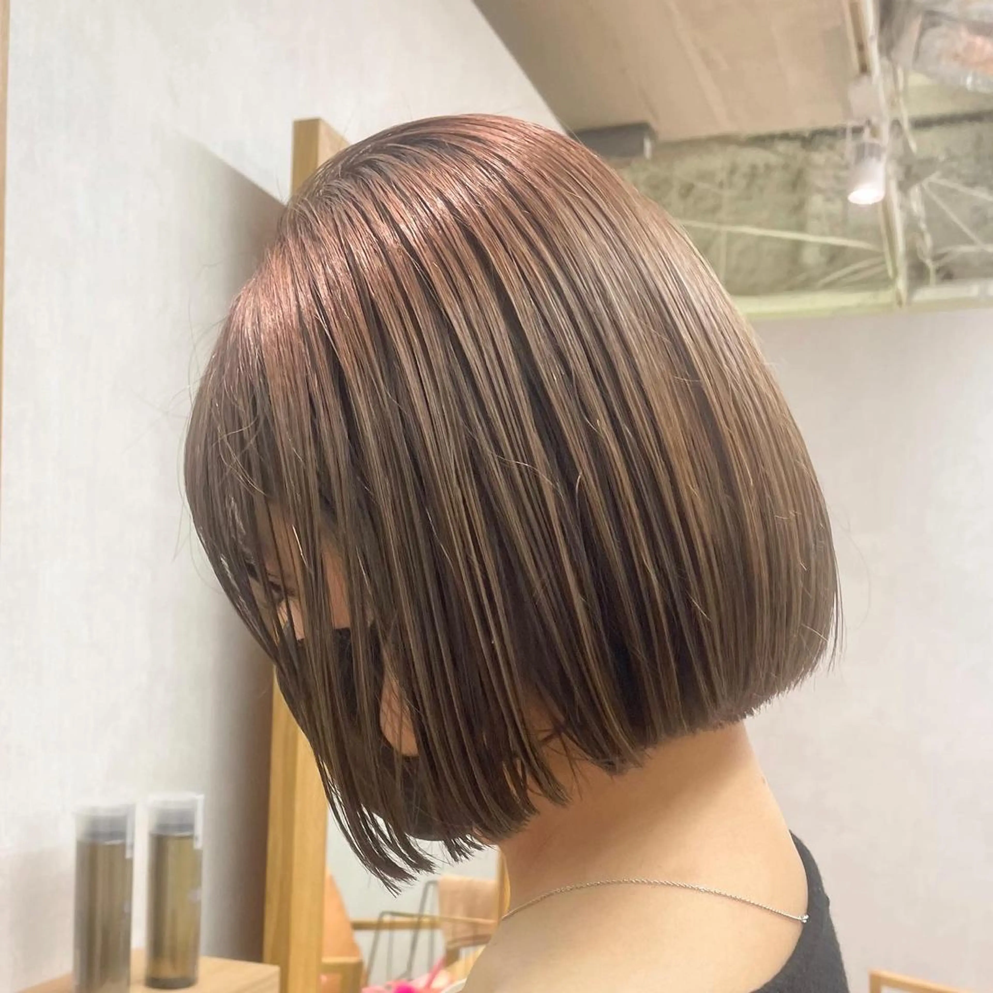 ショート カラー ボブ カット ヘアカラー トリートメント TOI所属・内野   龍海 / レイヤーカットのヘアスタイル