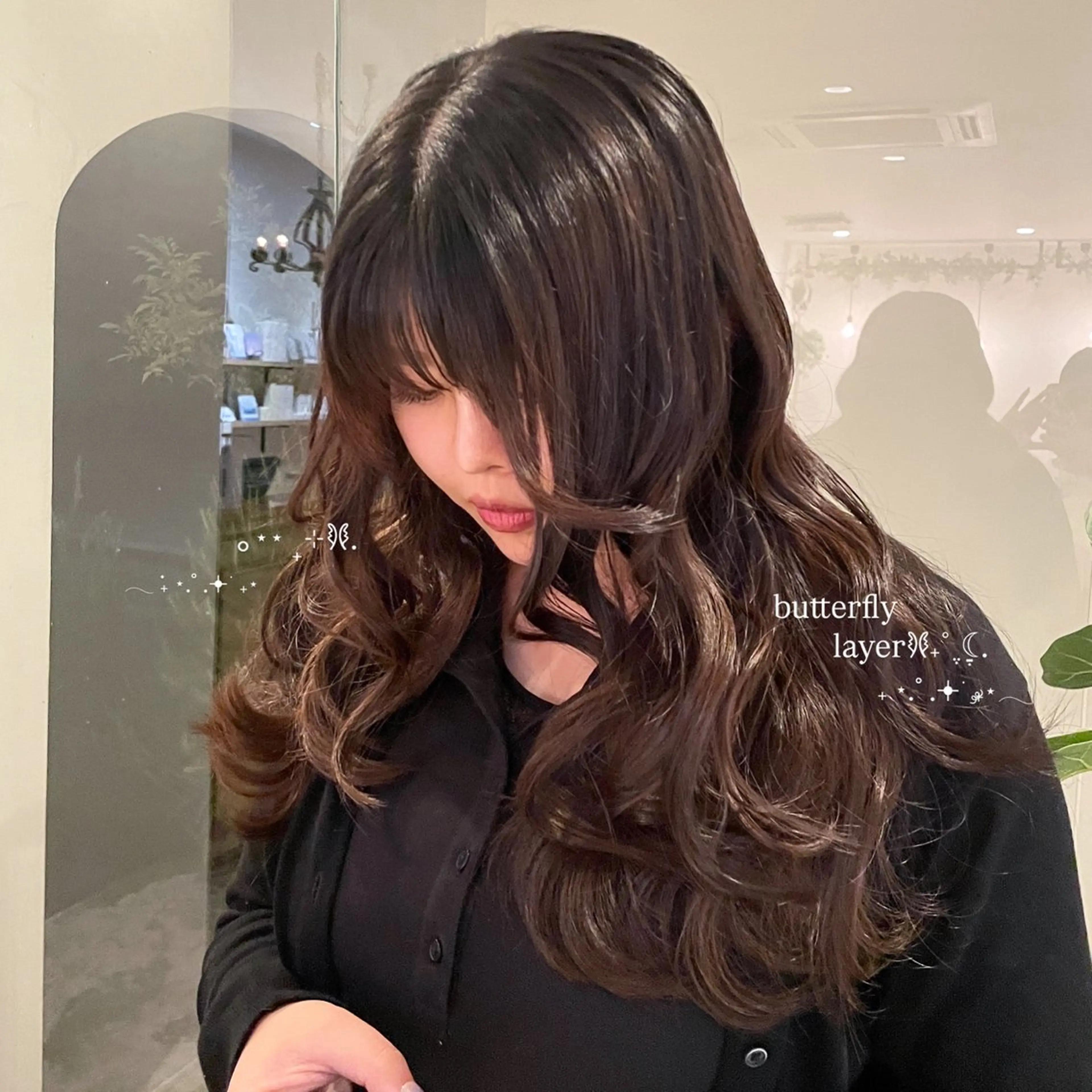 ロング 南場 智美のヘアスタイル