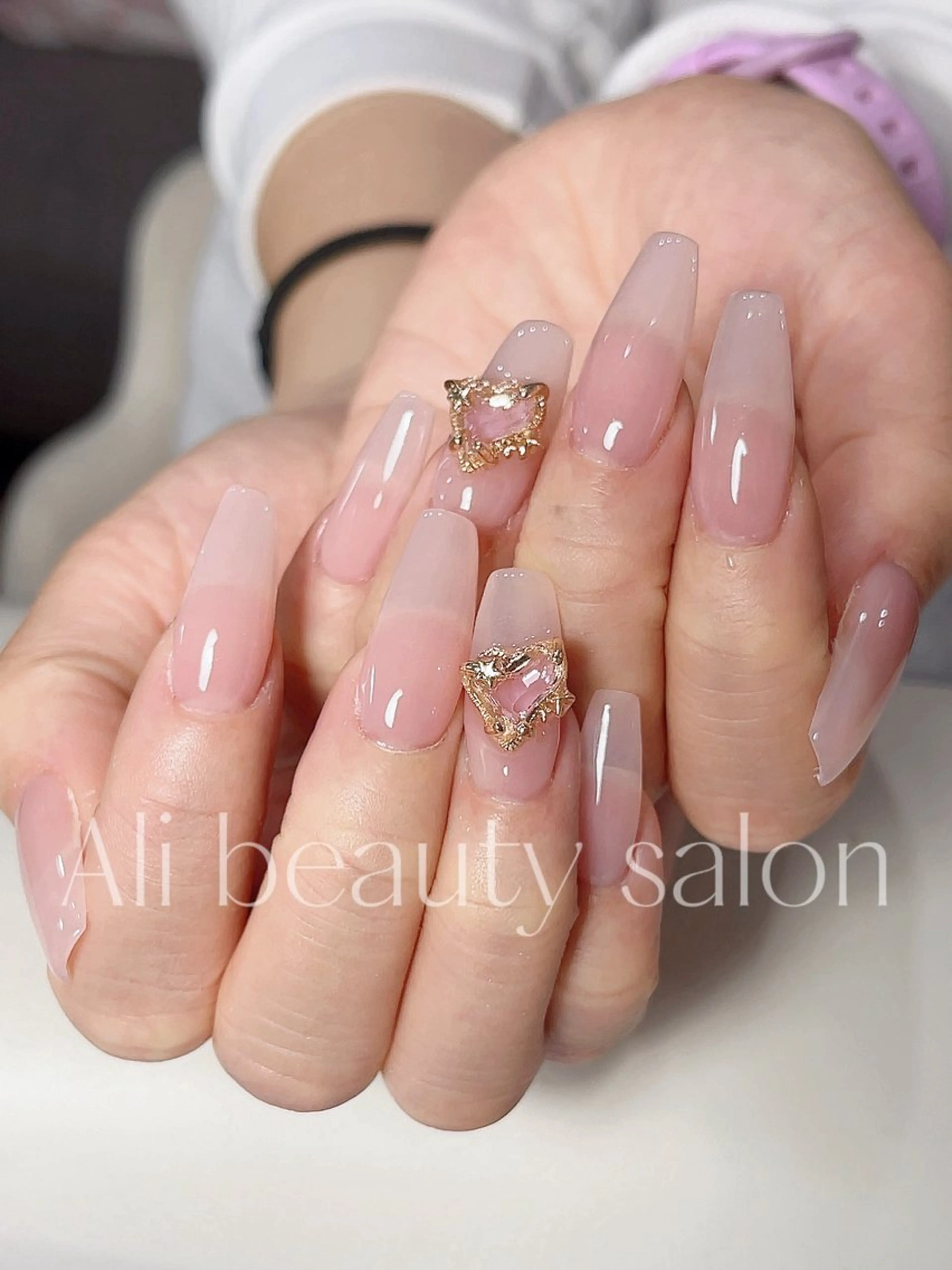 ネイル Ali 新小岩 ネイル専門のネイルデザイン