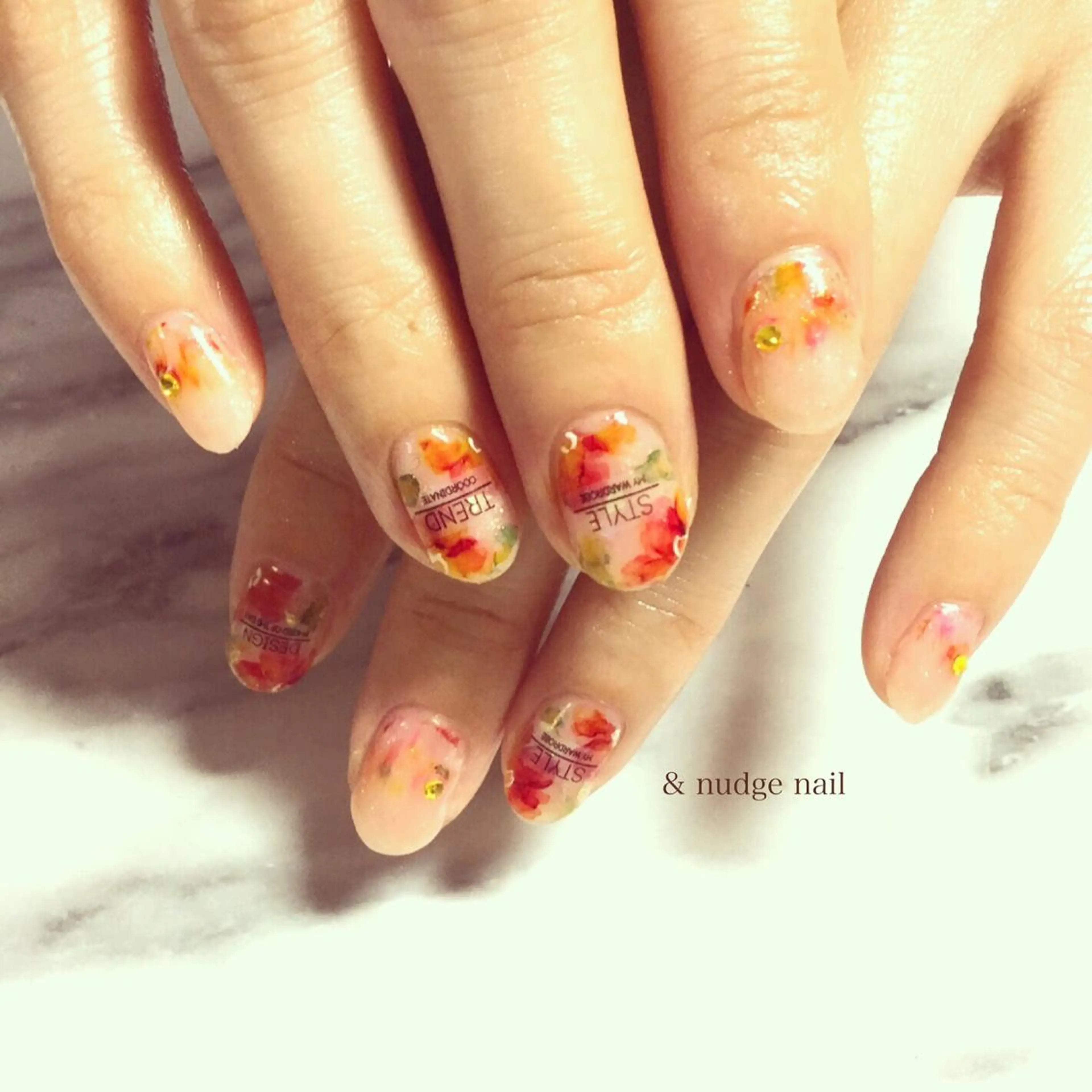 ネイル ハンドネイル & nudge nail所属・&nudgenail 本多のネイルデザイン