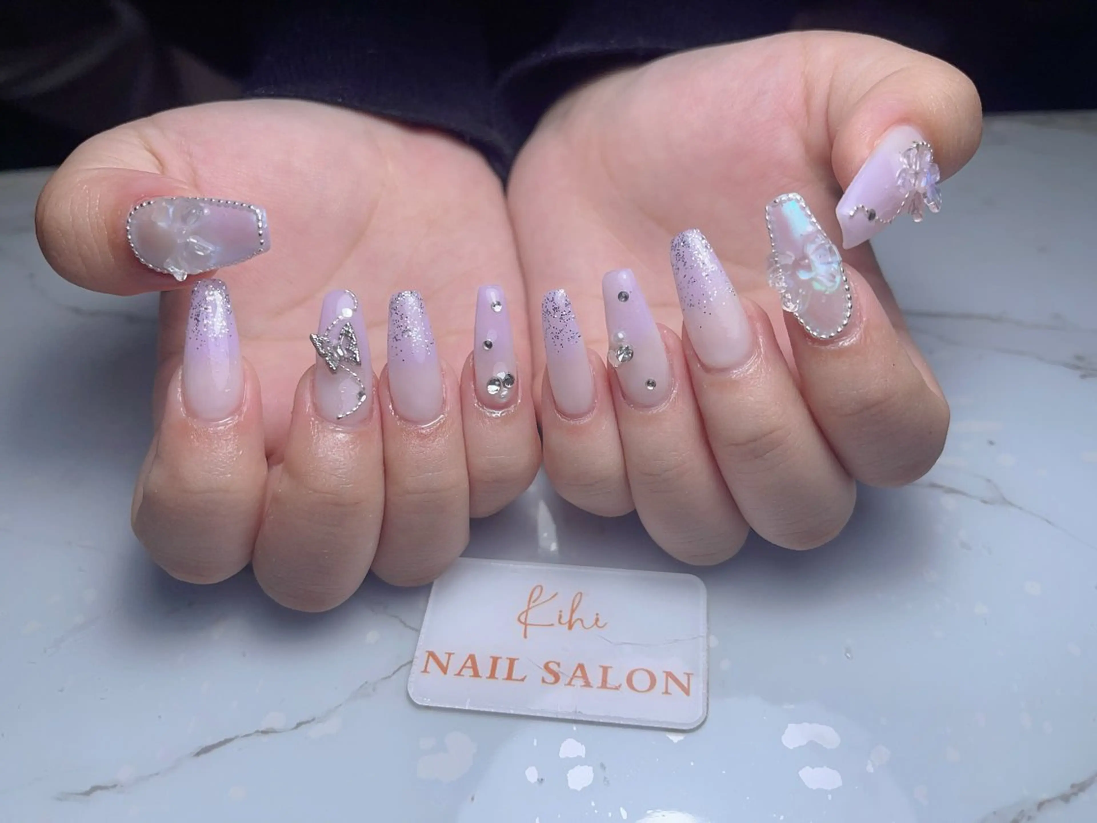 ネイル アートネイル フレンチネイル ジェルネイル グラデーション 韓国ネイル ハンドネイル 💕鈴木ユリ パラジェル/オフ無料のネイルデザイン