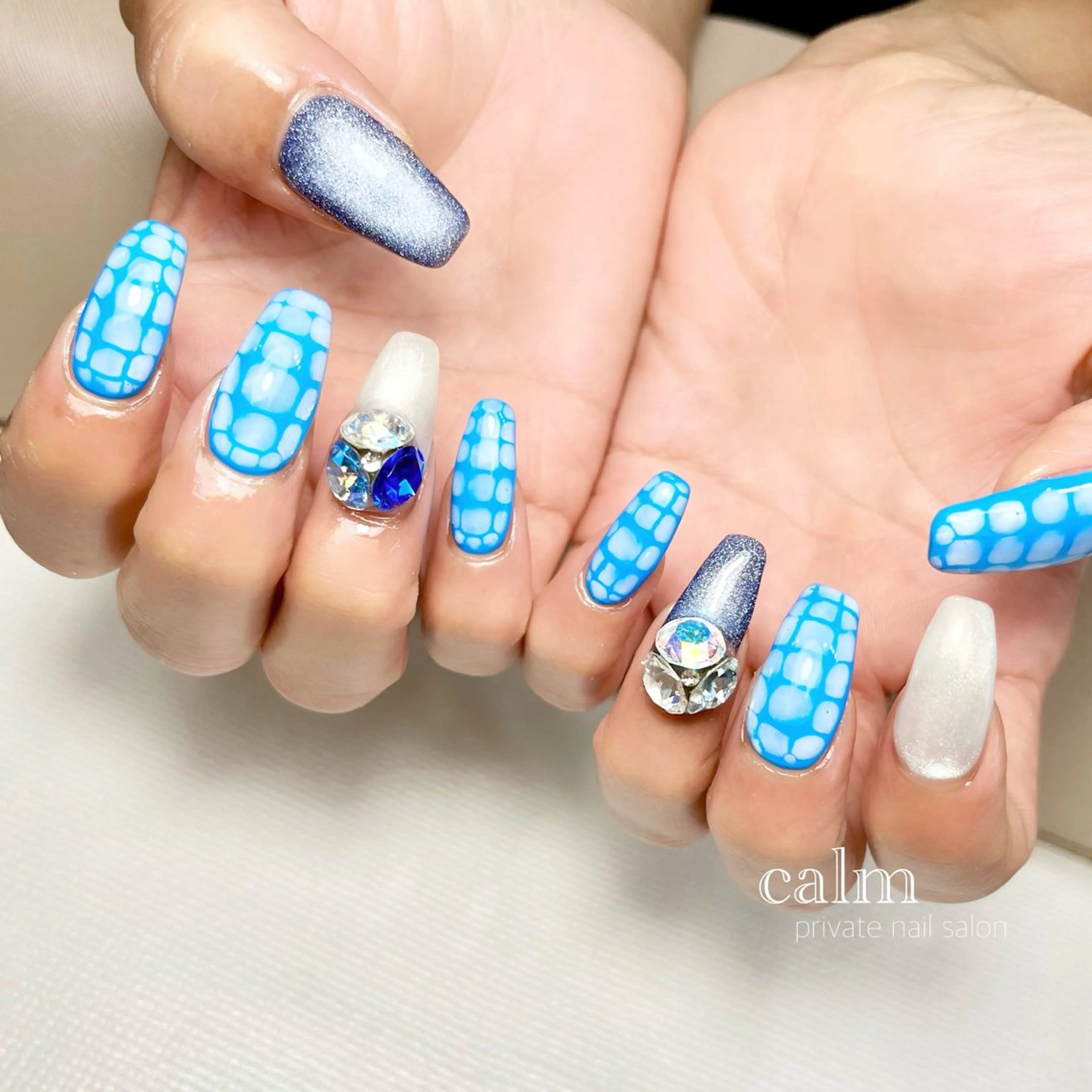 ネイル ハンドネイル calm 〔ｶｰﾑ〕のネイルデザイン