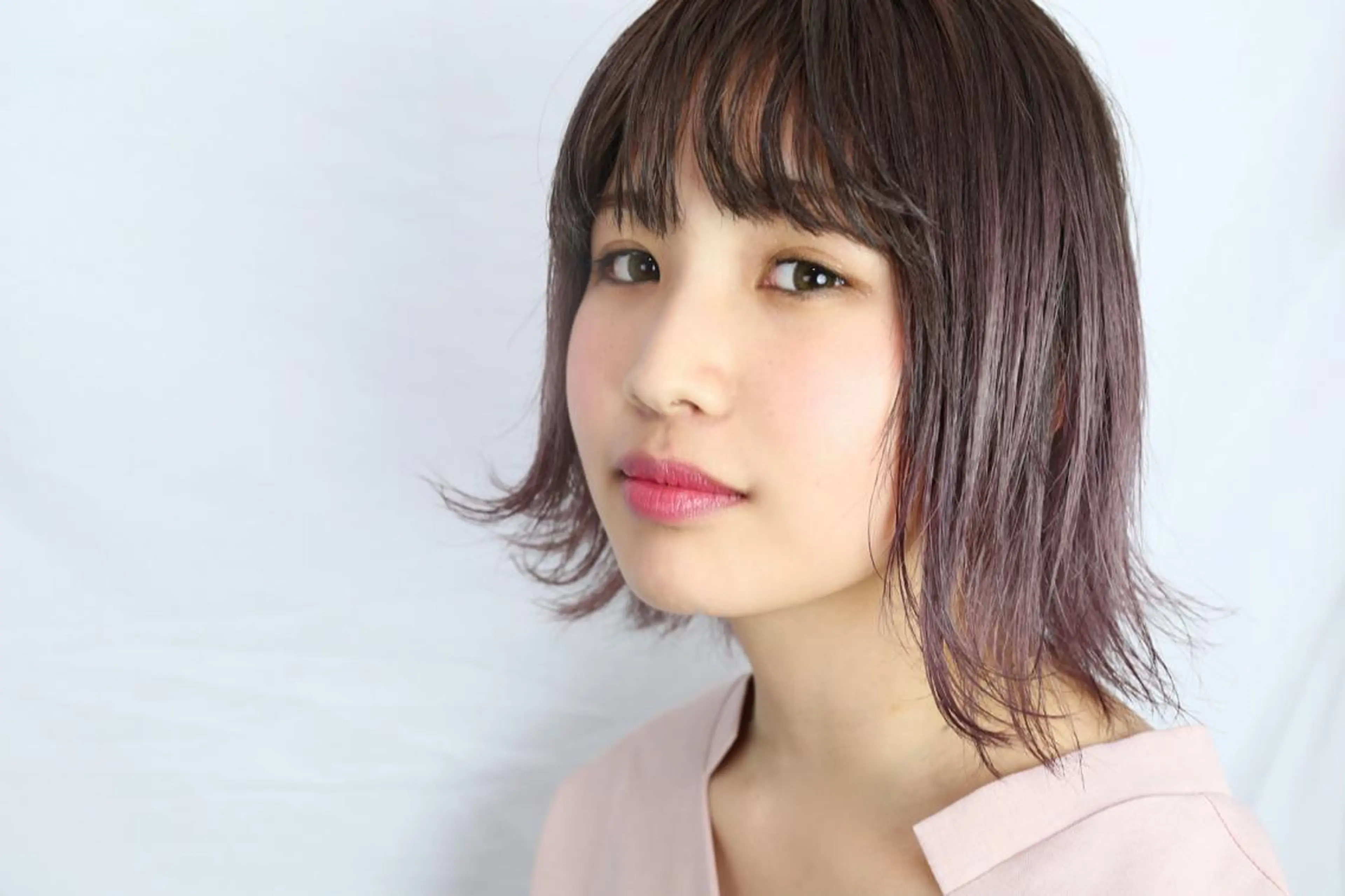 ショート カラー DEE okazakiのヘアスタイル