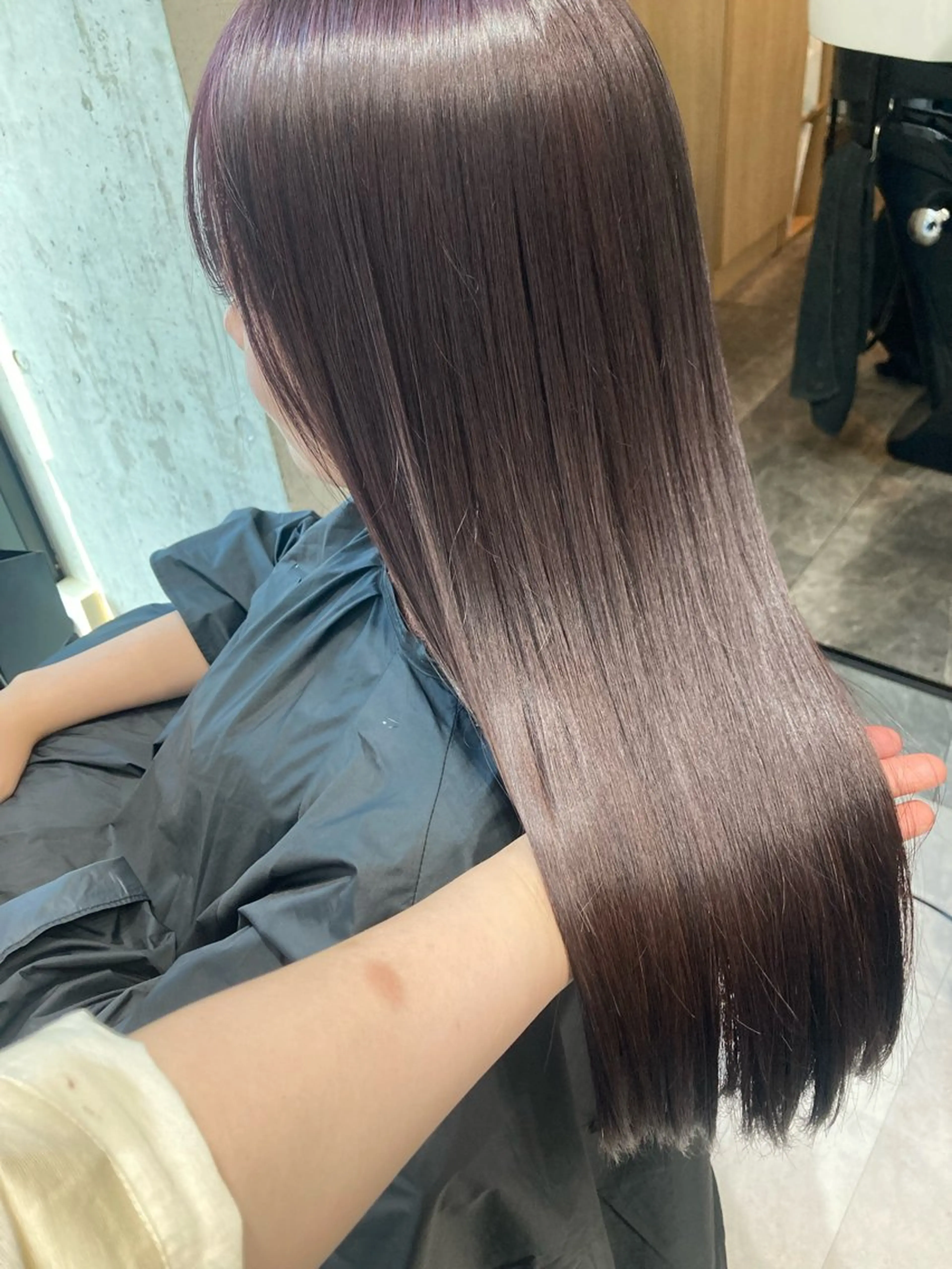 ロング ✨色持ちの良い艶 カラー✨蟹江真世のヘアスタイル