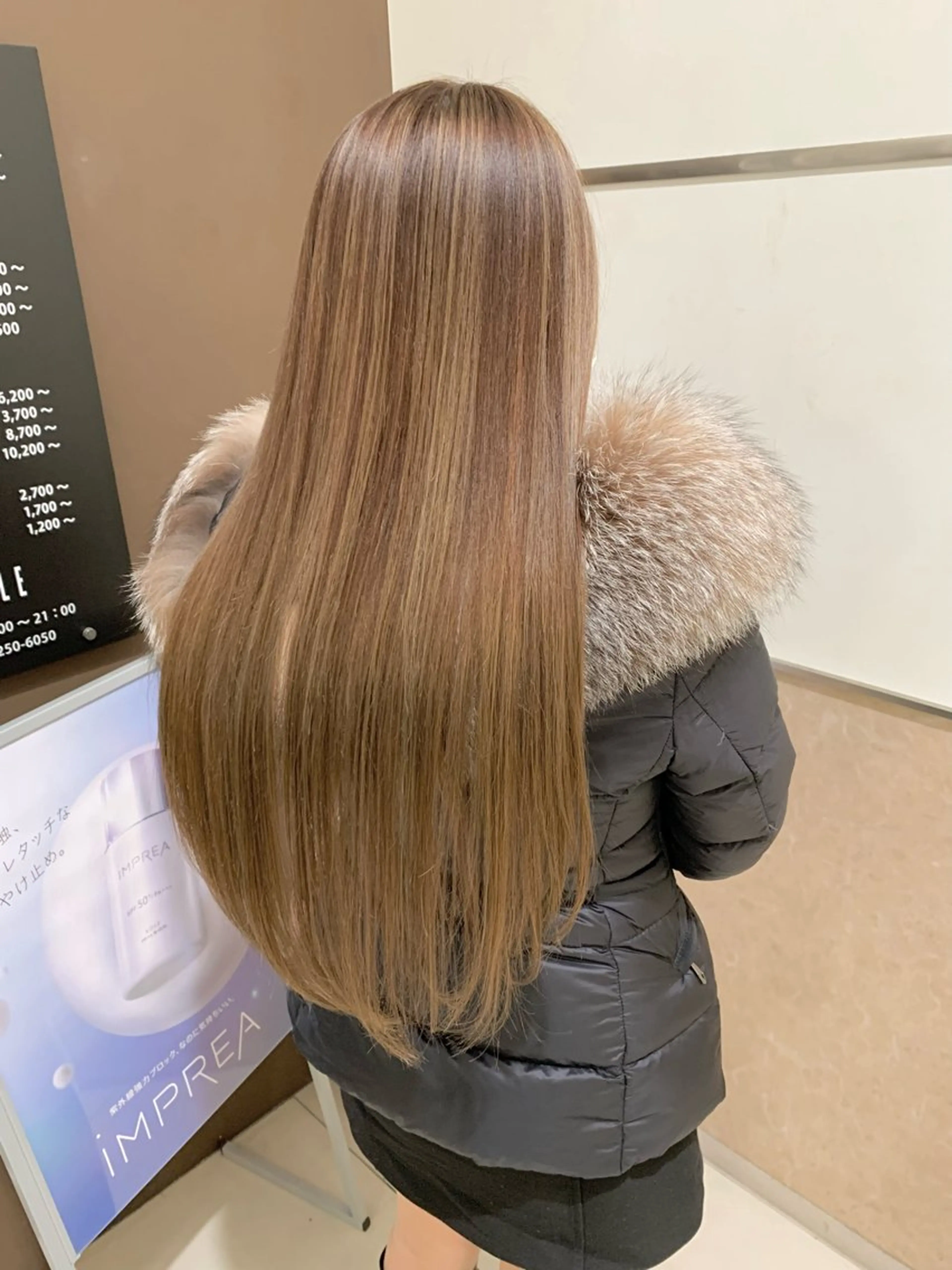 ロング カラー デザインカラー グレージュ ハイライトカラー ハイライト ヘアカラー トリートメント 【艶カラー】 STYLE 和泉俊希のヘアスタイル