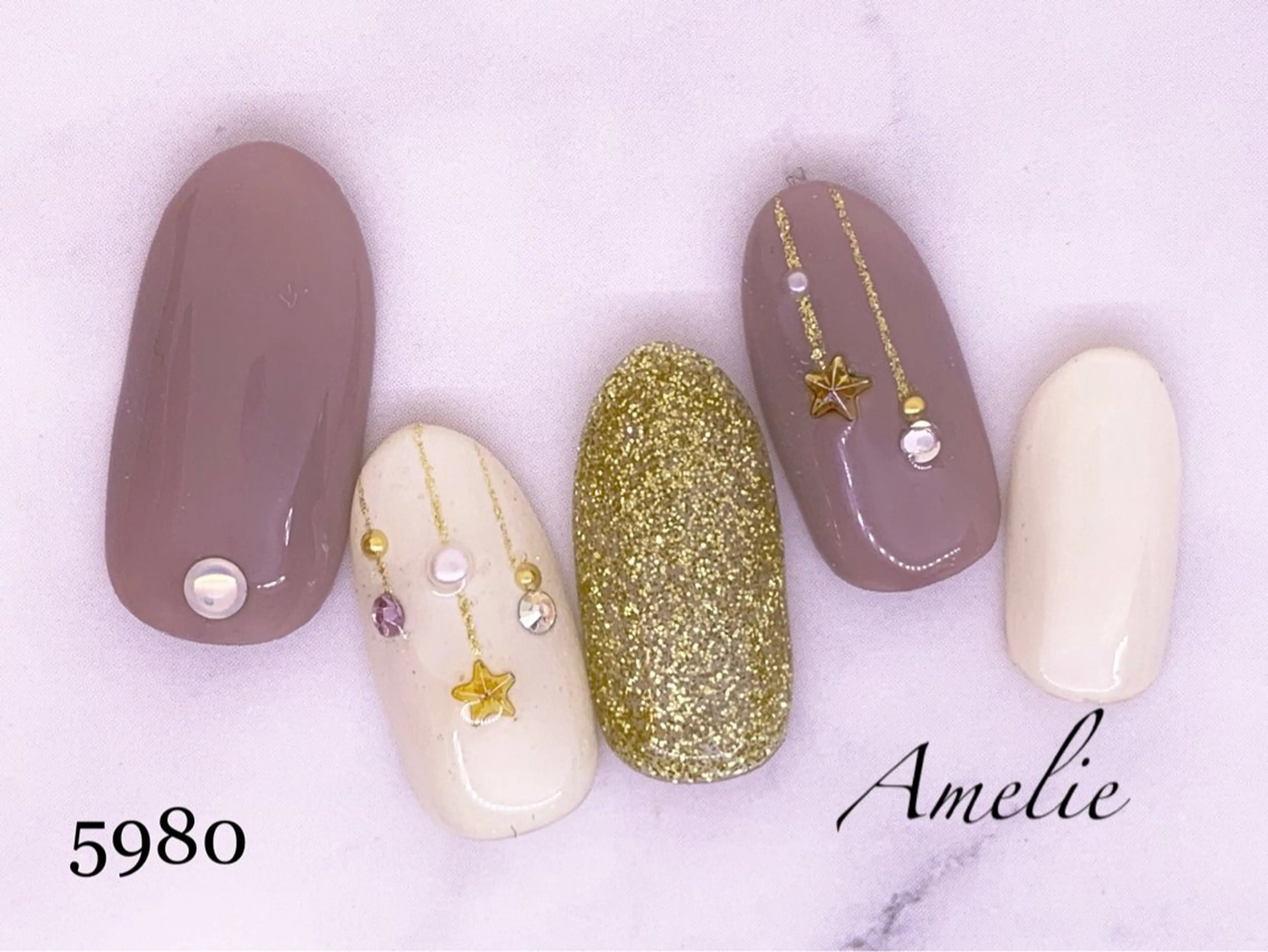 ネイル 浅野 綾のネイルデザイン