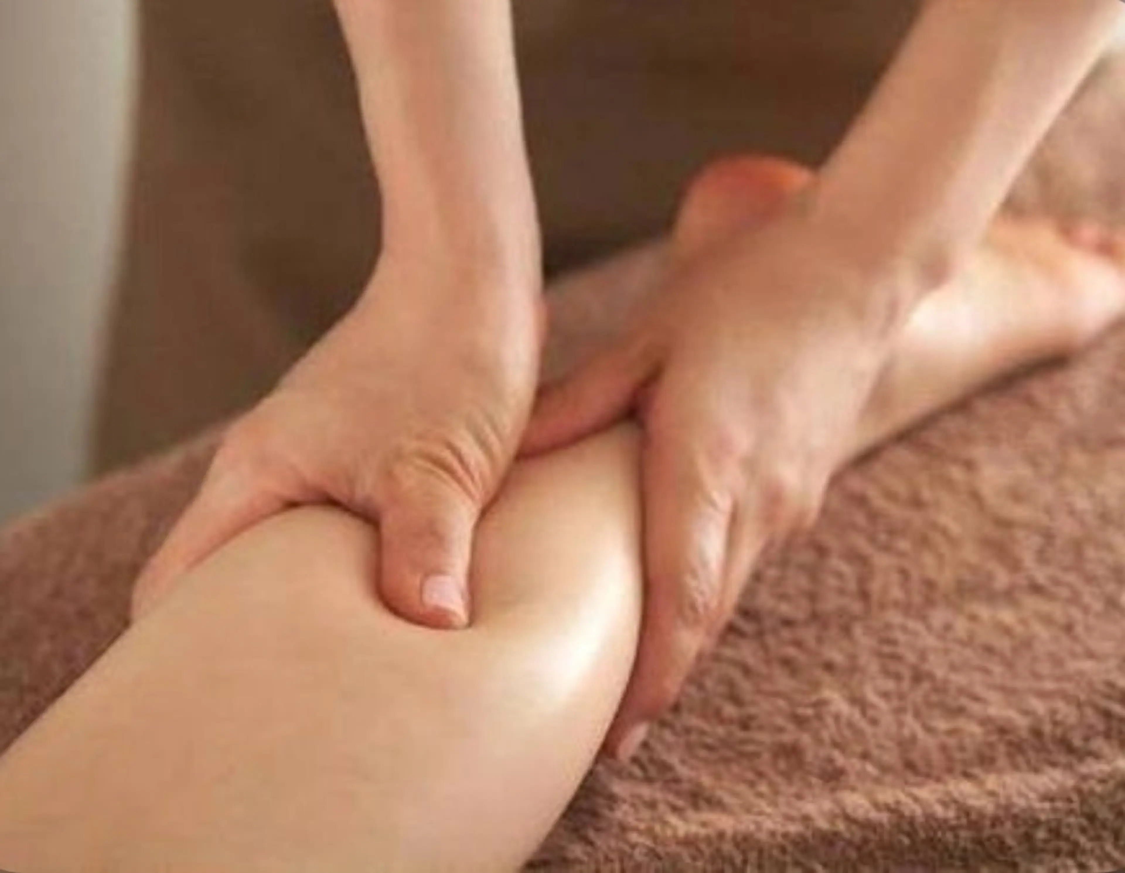 ボディエステモデル脚の写真