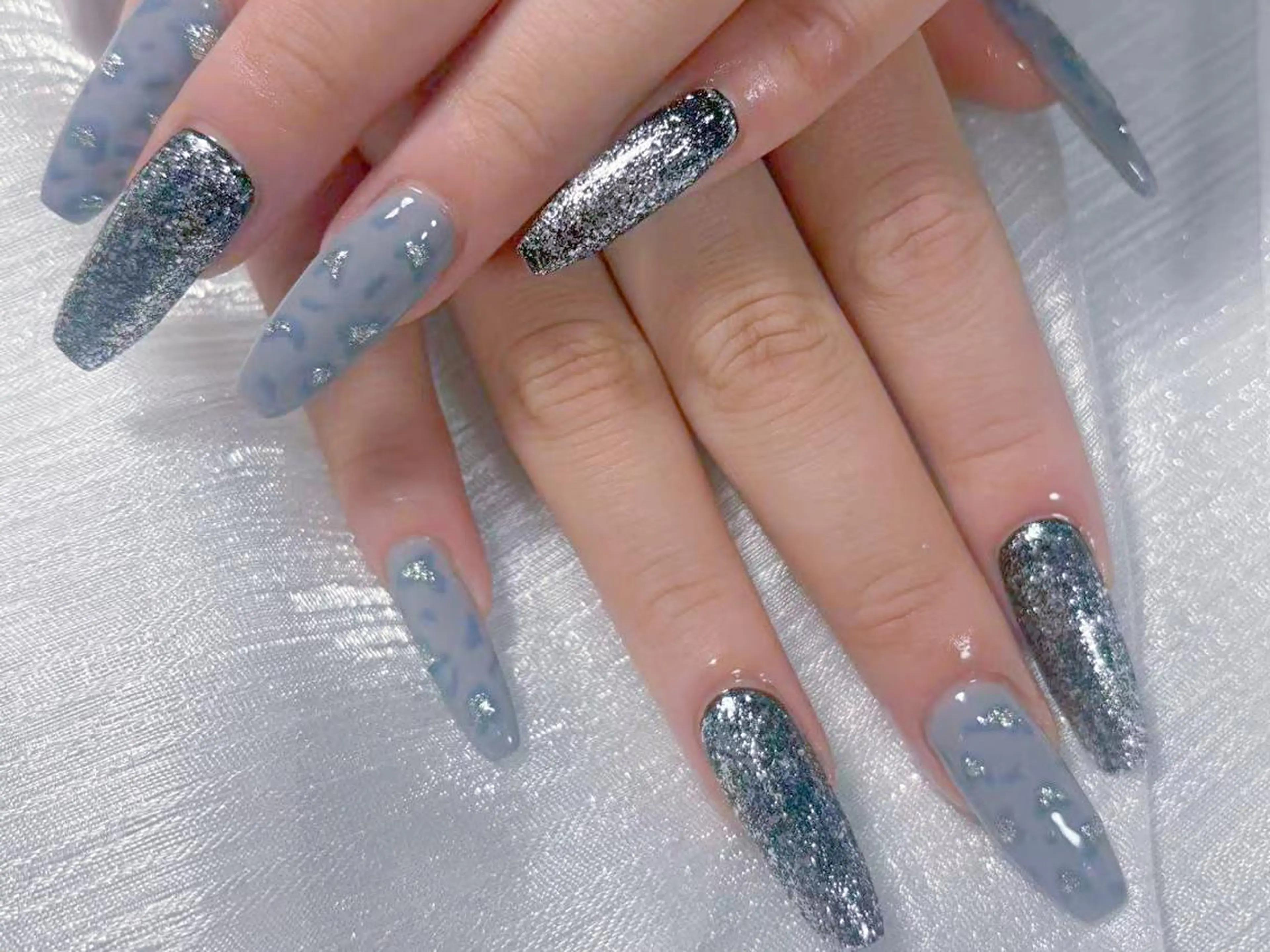 ネイル ハンドネイル 🎀鈴音🎀 ワンホンネイルのネイルデザイン