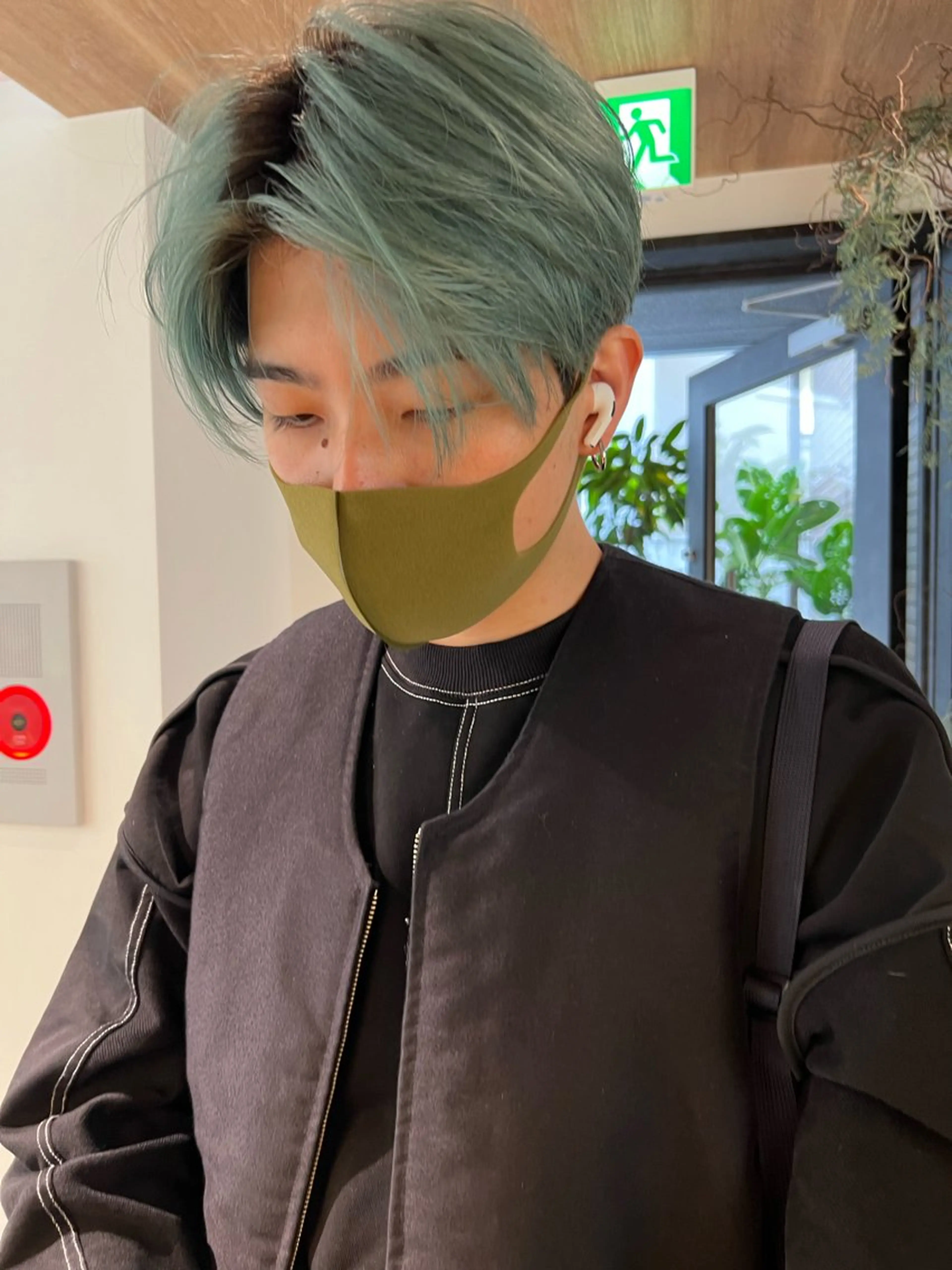 ブリーチで理想のハイトーンカラーに🌈ダブルカラーの写真