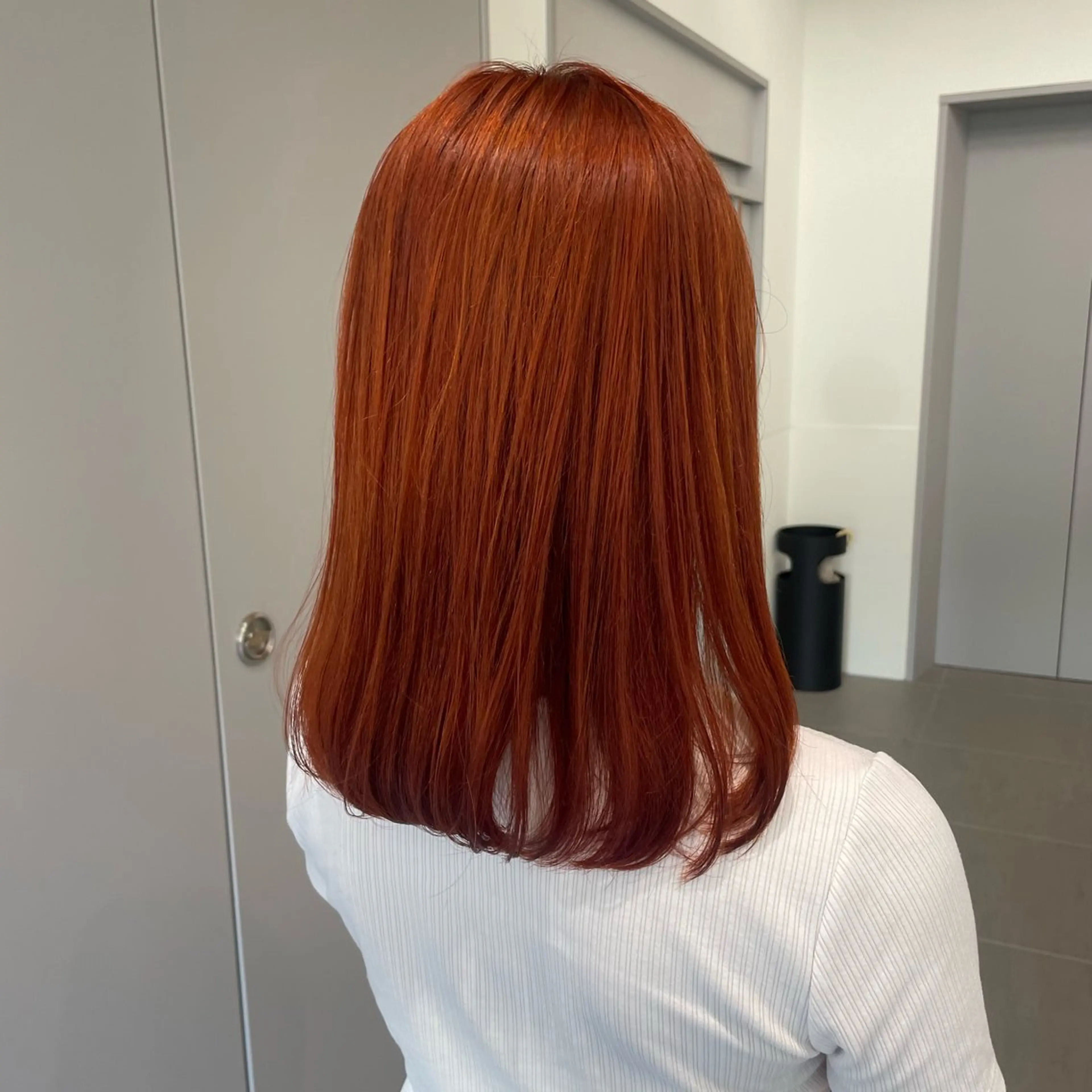 セミロング カラー ベージュカラー ブリーチ 透明感カラー ダブルカラー イルミナカラー ヘアカラー トリートメント ブリーチ/レイヤー 🌻Mutsumiのヘアスタイル