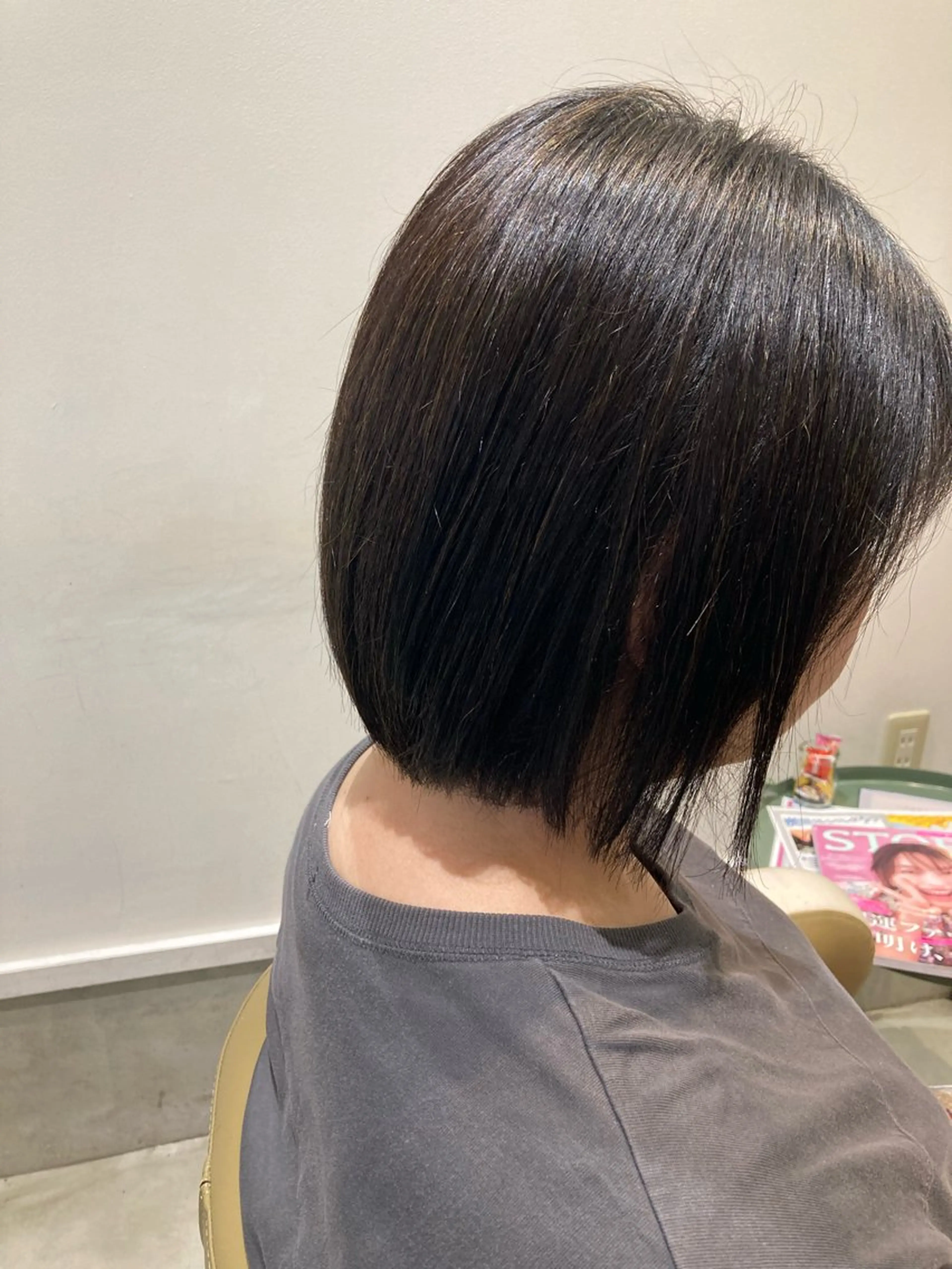 ミディアム トリートメント ヘアカラー 折本 沙織のヘアスタイル