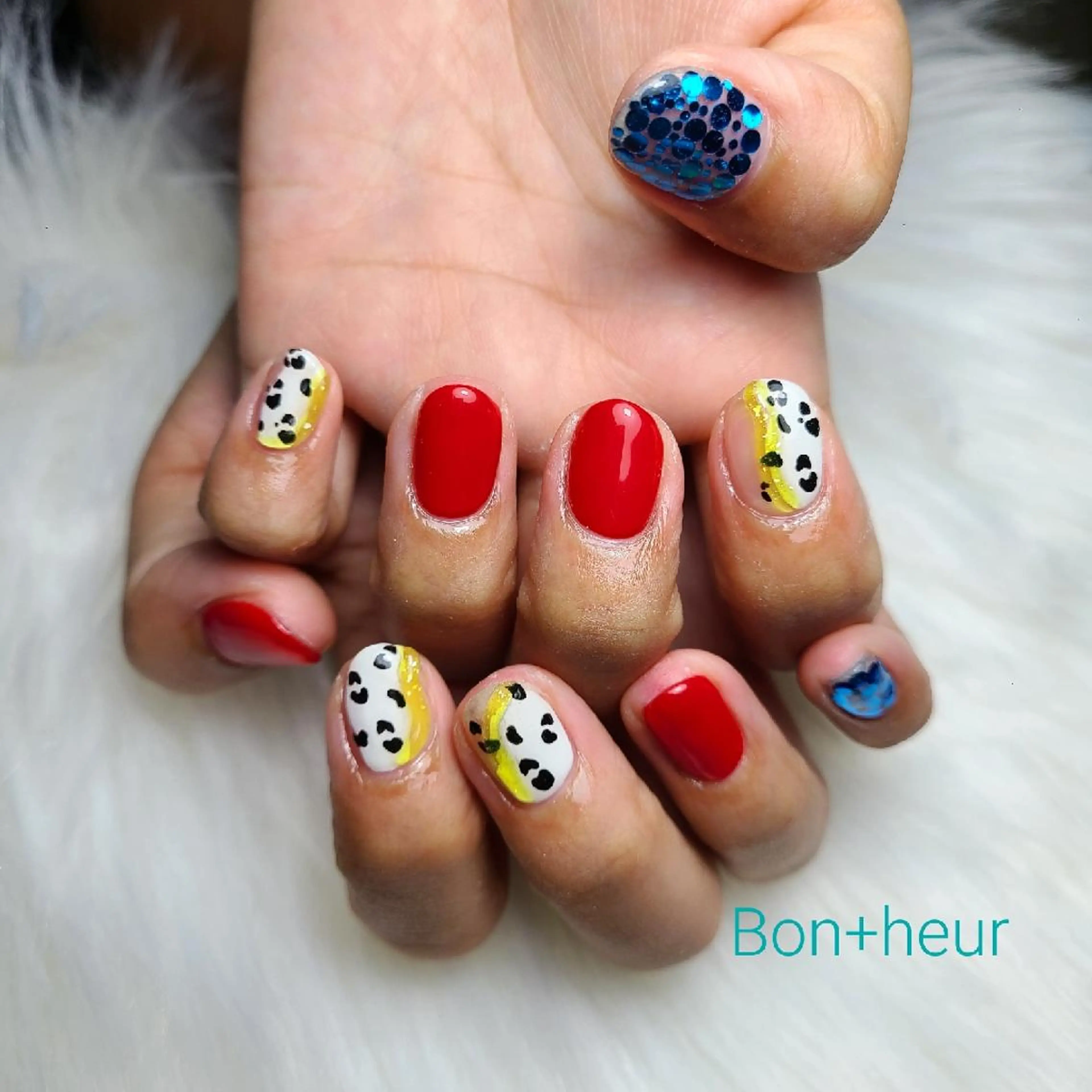 ネイル アニマル柄 ジェルネイル ラメ(グリッター) ニュアンスネイル オフィスネイル 宮口 紗子のネイルデザイン