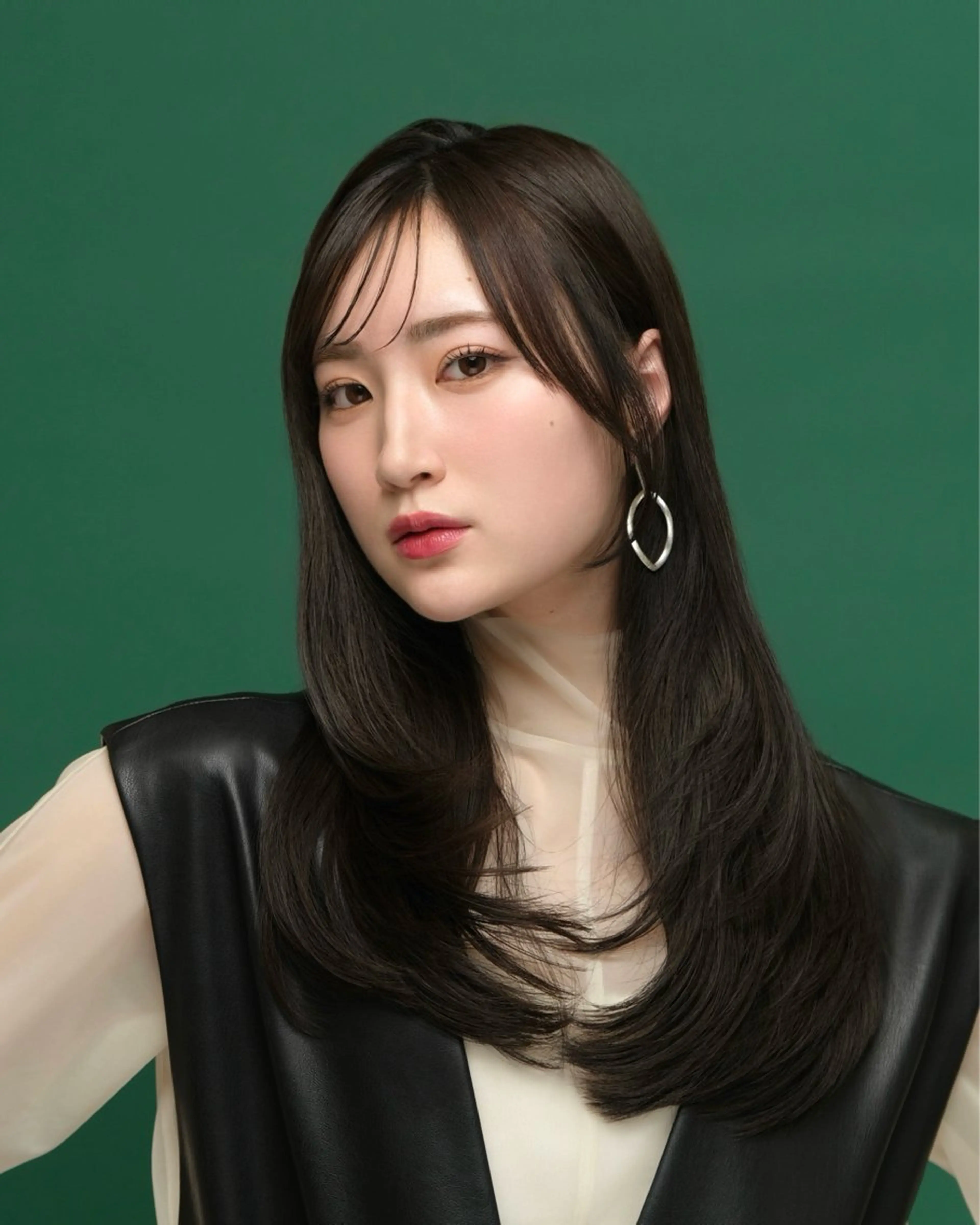 ロング カラー ブリーチ ハイトーンカラー 韓国風ヘア レイヤーカット カット ヘアカラー トリートメント レイヤ ーカット大名Lay.のヘアスタイル