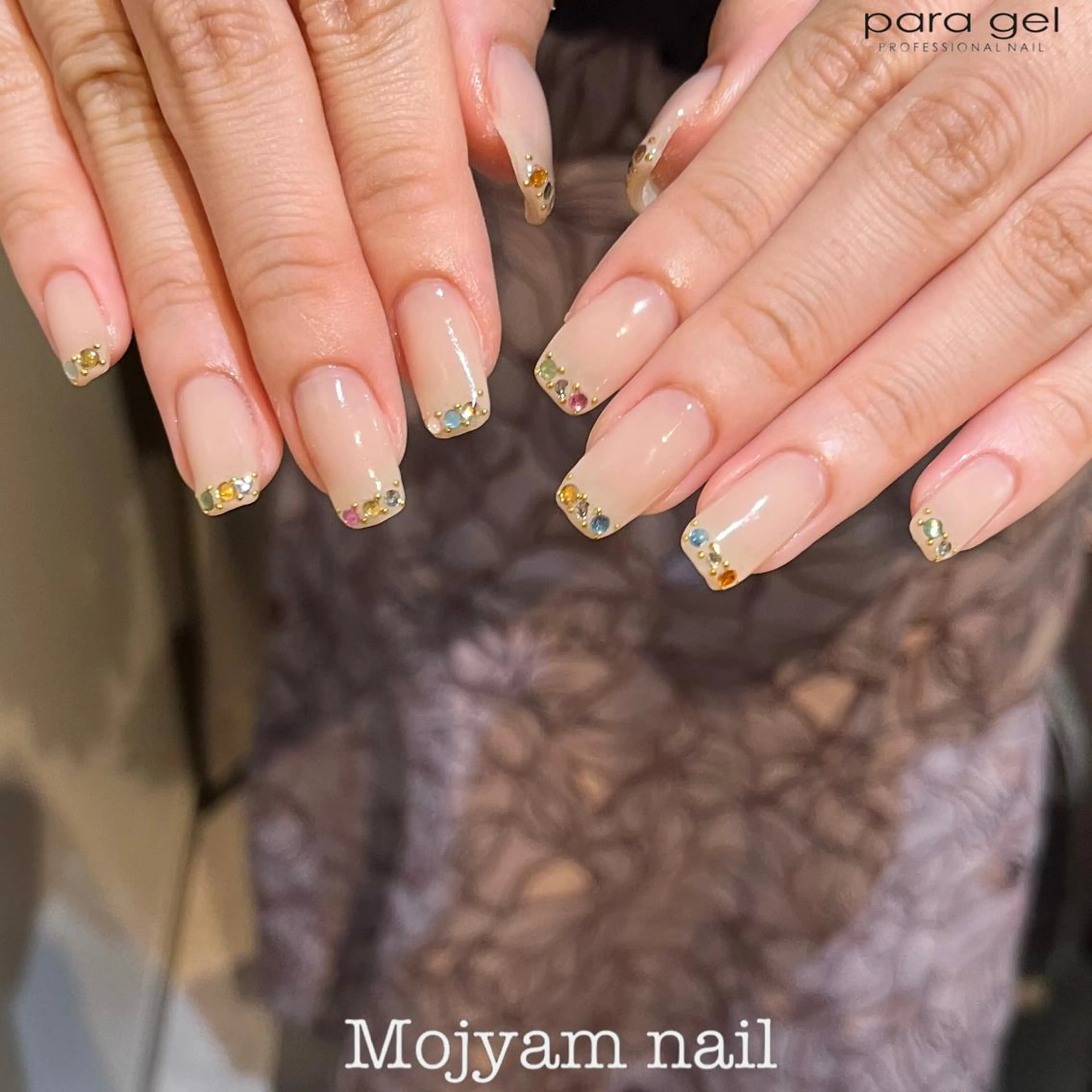 ネイル キラキラネイル スクエアネイル ストーンネイル 夏ネイル ハンドネイル Mojyam nail所属・松本 実咲のネイルデザイン