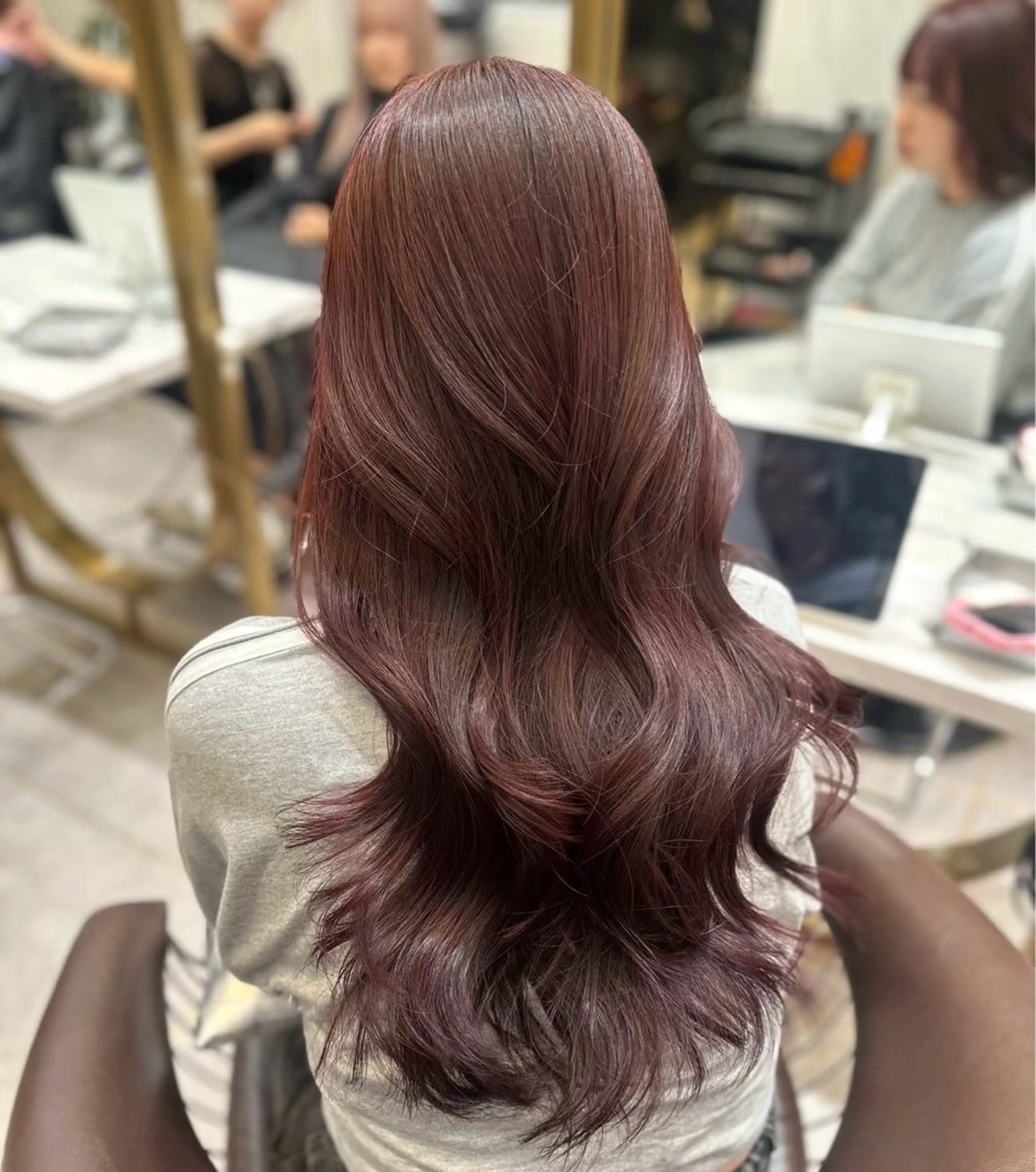 ロング カラー ヘアカラー トリートメント 🎀リオ🎀 /暖色カラーのヘアスタイル