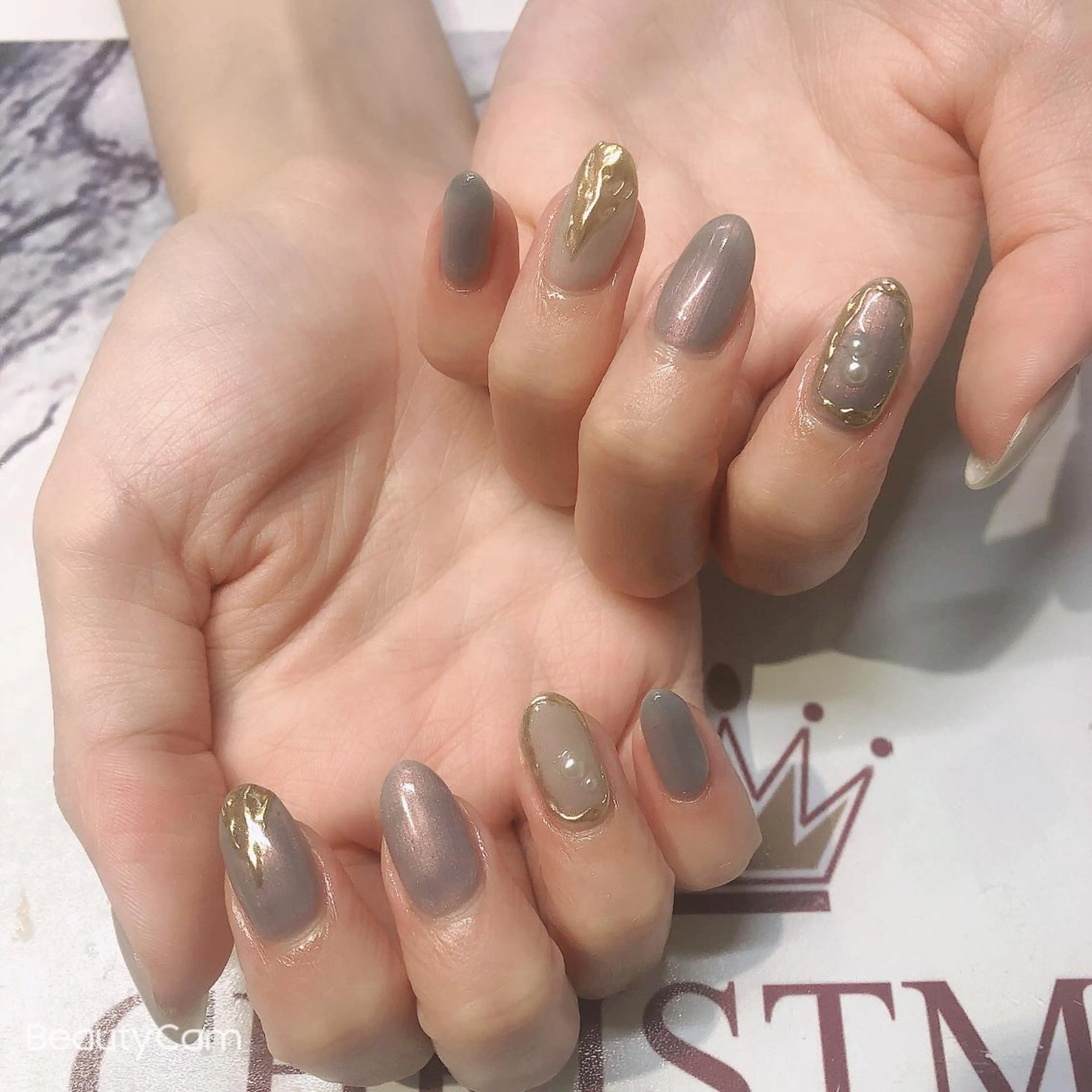 ネイル ハンドネイル Guarendo錦糸町店所属・ガレンドウ 白澤 愛子のネイルデザイン