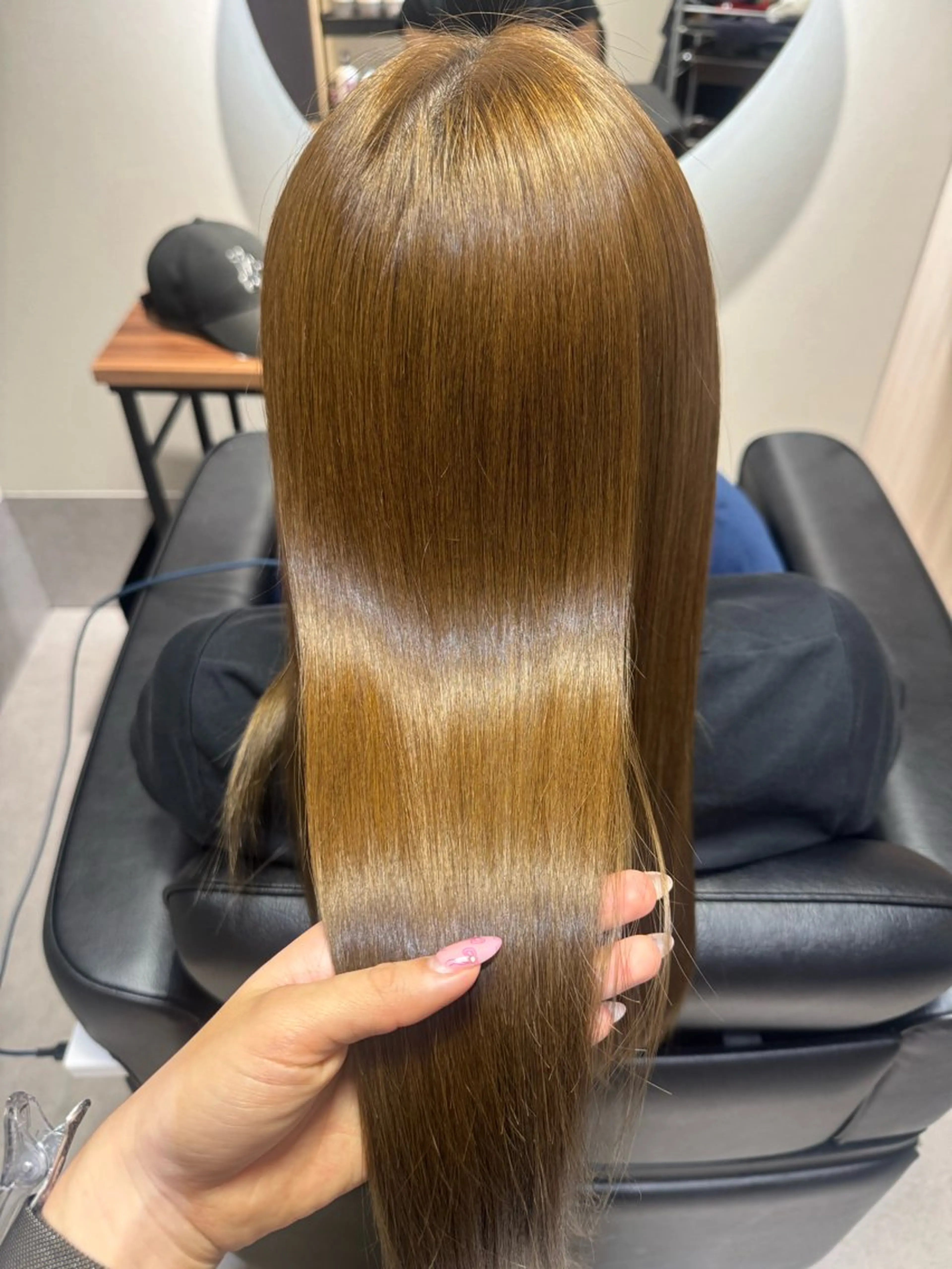 ロング カット ヘアカラー トリートメント NAVY 橋本心 縮毛矯正のヘアスタイル