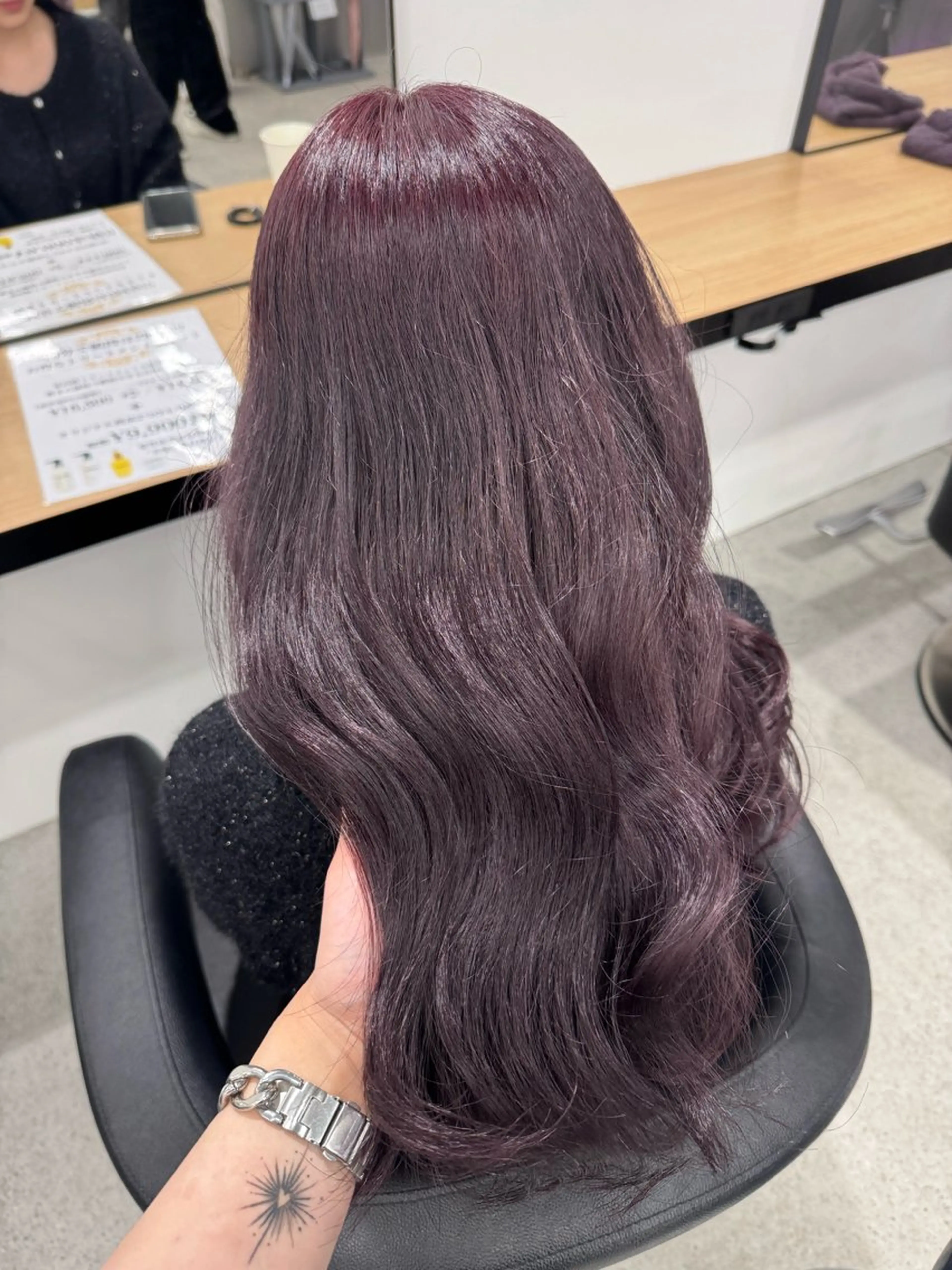 ロング カラー ヘアカラー 暗髪🩶ラベンダー/ ブルー/ユウナ🤍のヘアスタイル