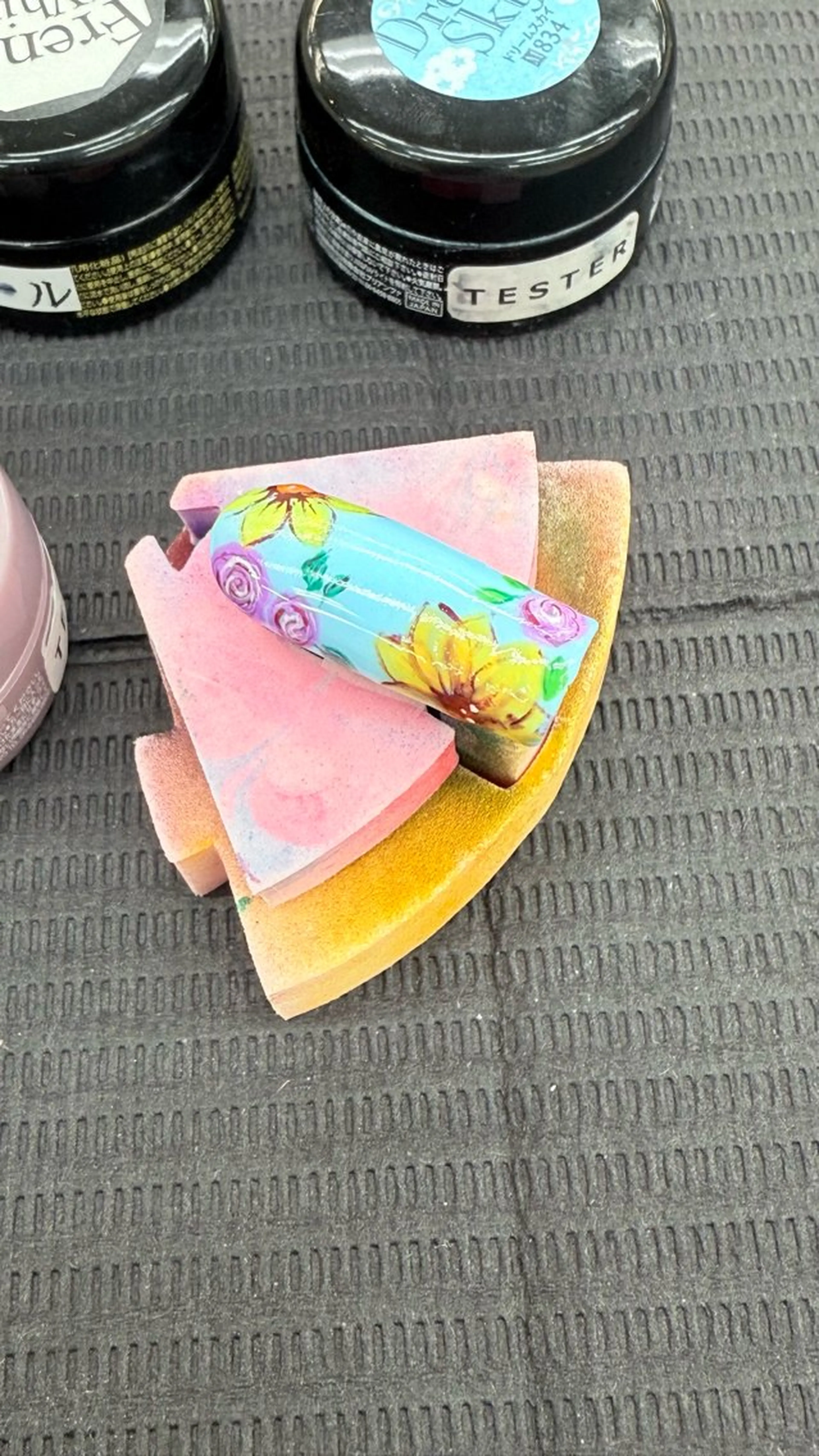 ネイル フラワーネイル エクラNailサロン ミオのネイルデザイン