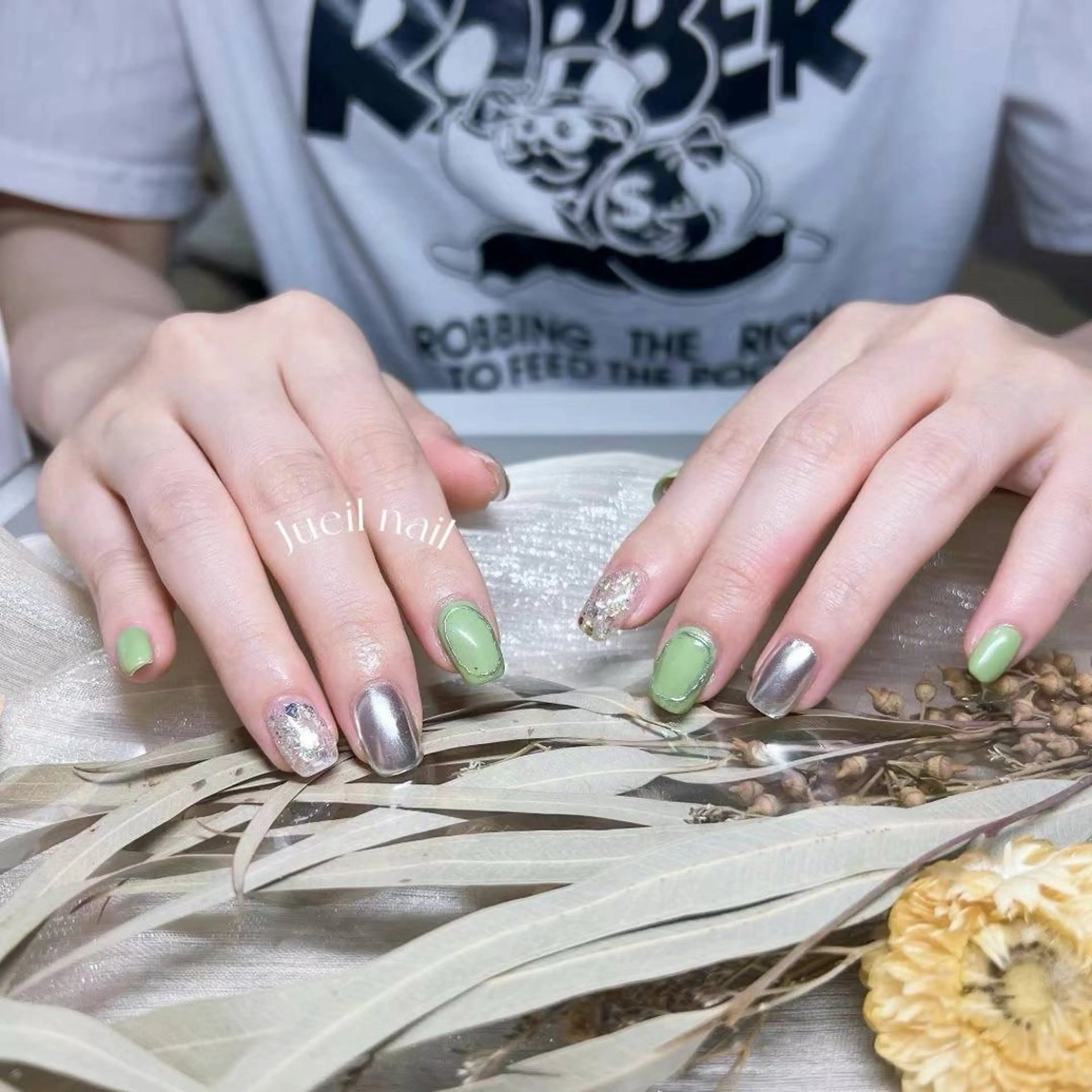 ネイル KURE ISAKIのネイルデザイン