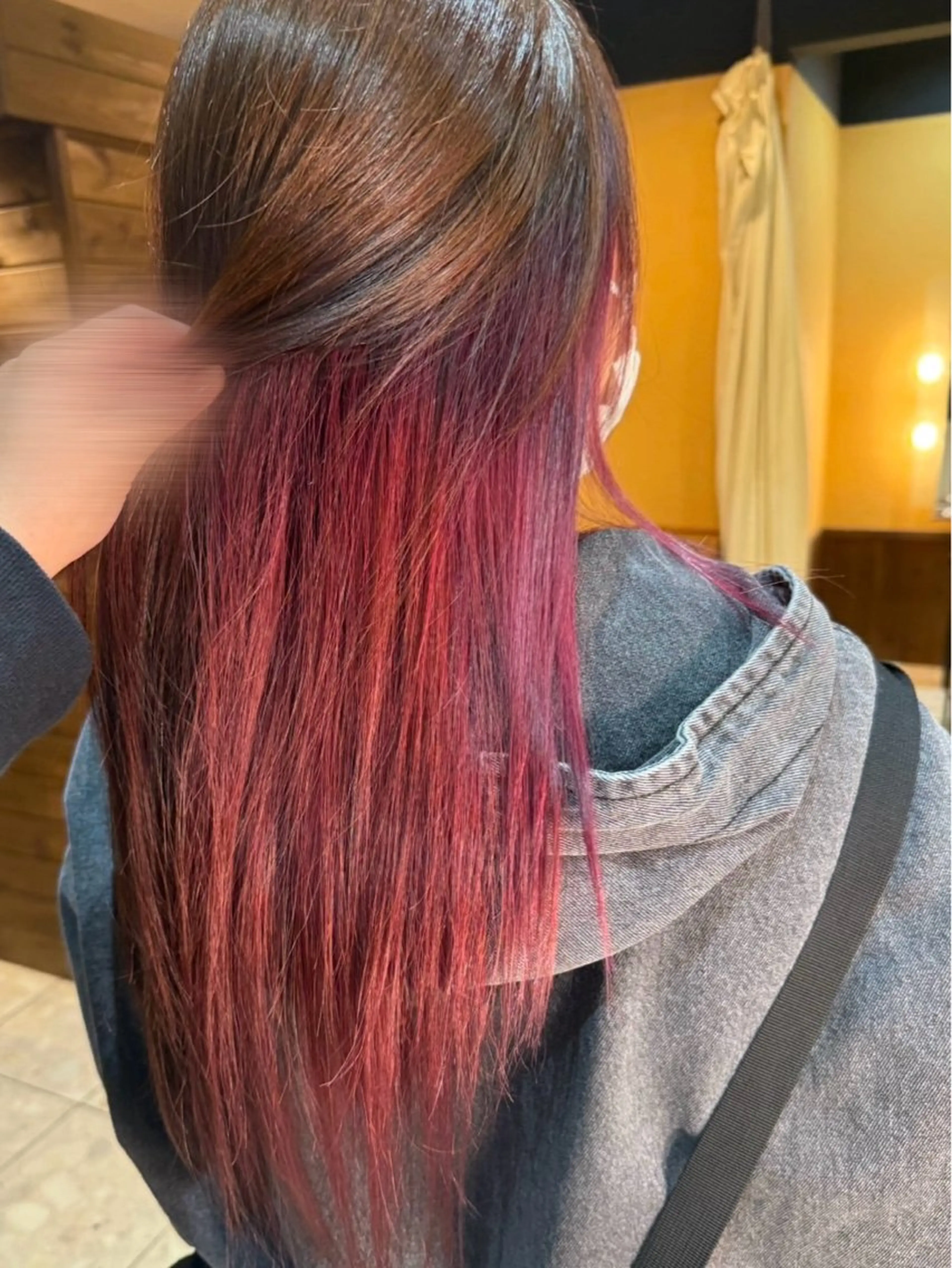 ロング カラー ヘアカラー 中田 こころのヘアスタイル