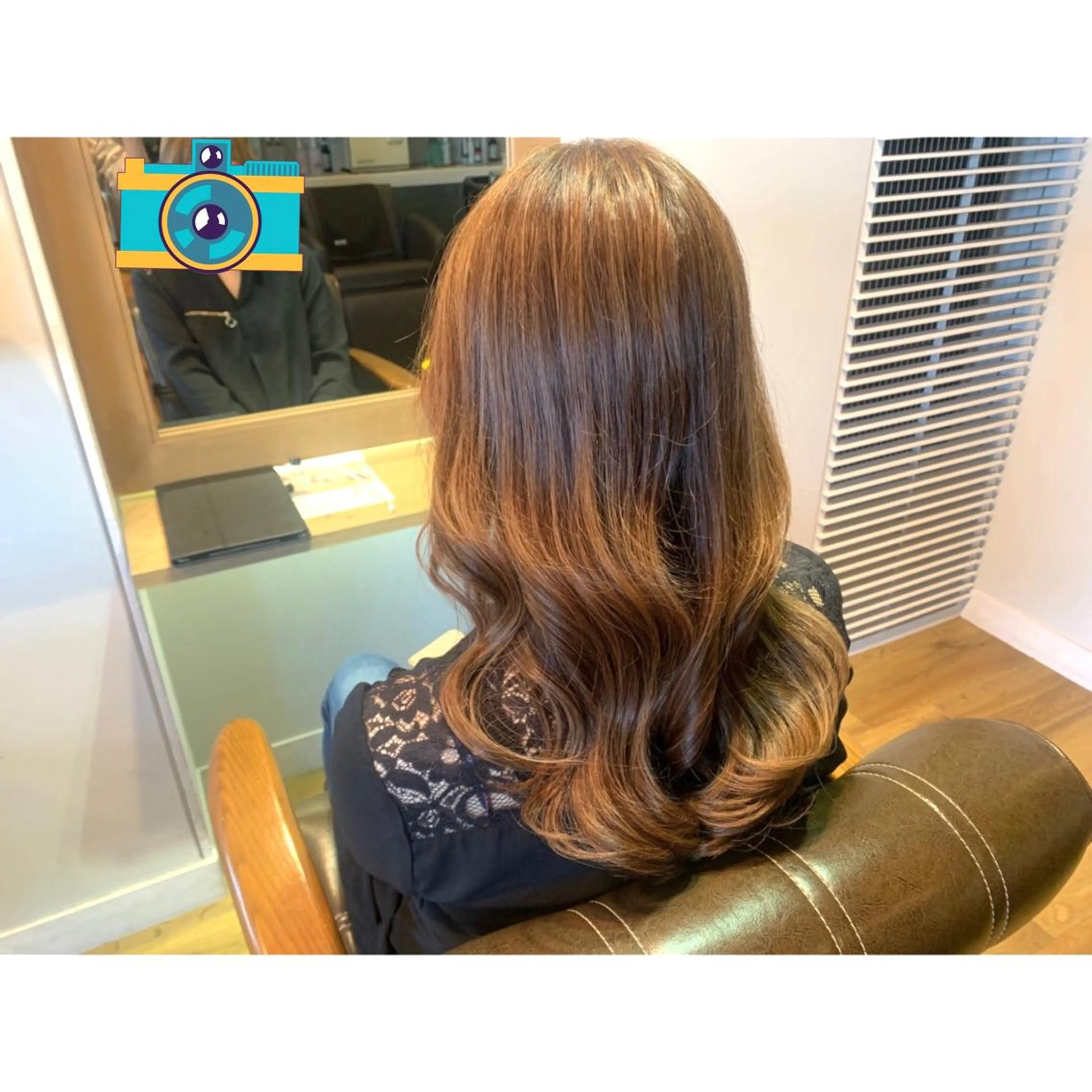 ロング カラー ハイライトカラー ハイライト ヘアカラー トリートメント ツキダテ ユイのヘアスタイル