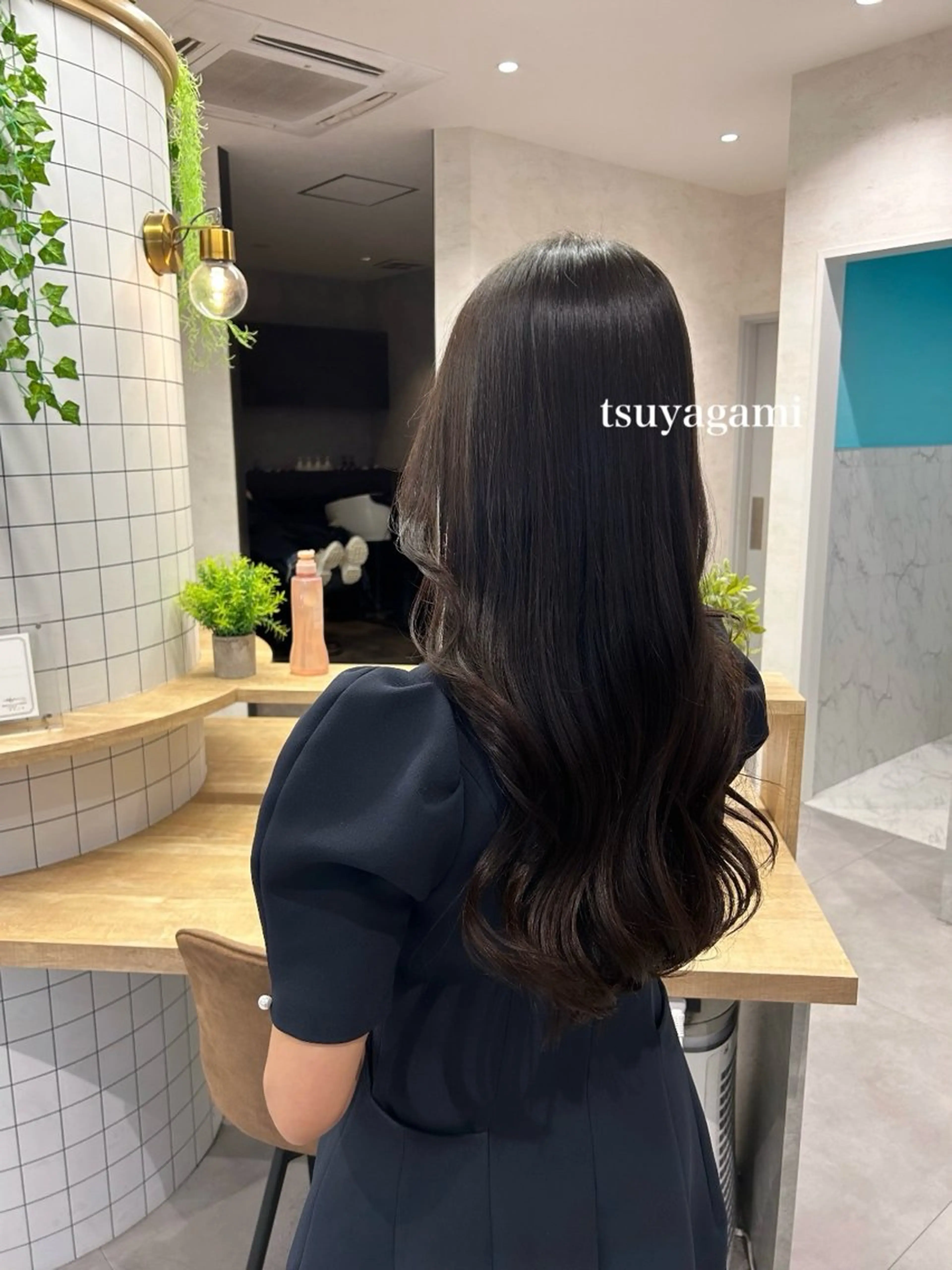 ロング 顔周りカット 韓国風ヘア レイヤーカット カット トリートメント 柴田樹/大人可愛い 艶髪カラー/髪質改善のヘアスタイル