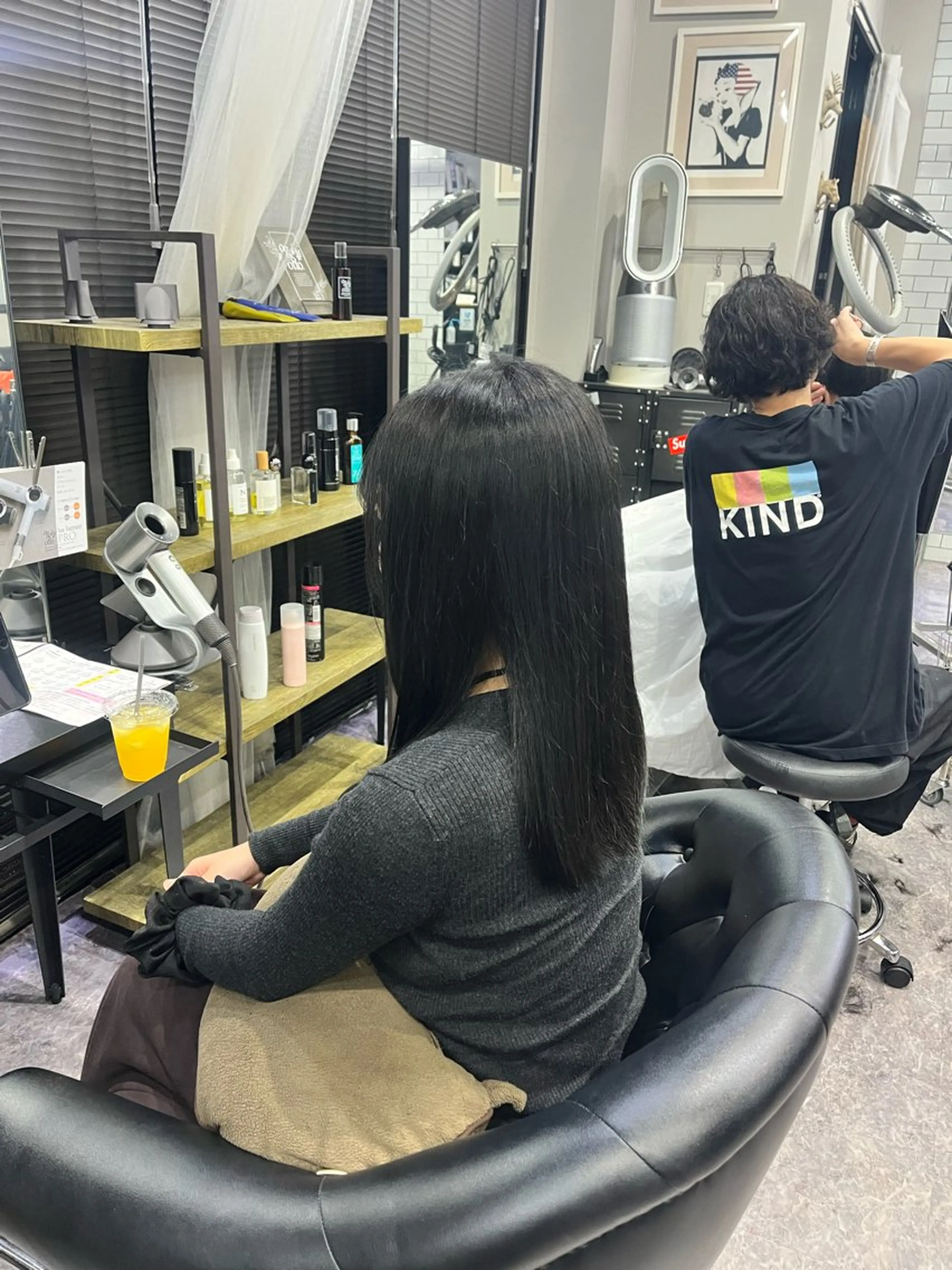 ロング 友滝 真菜美のヘアスタイル