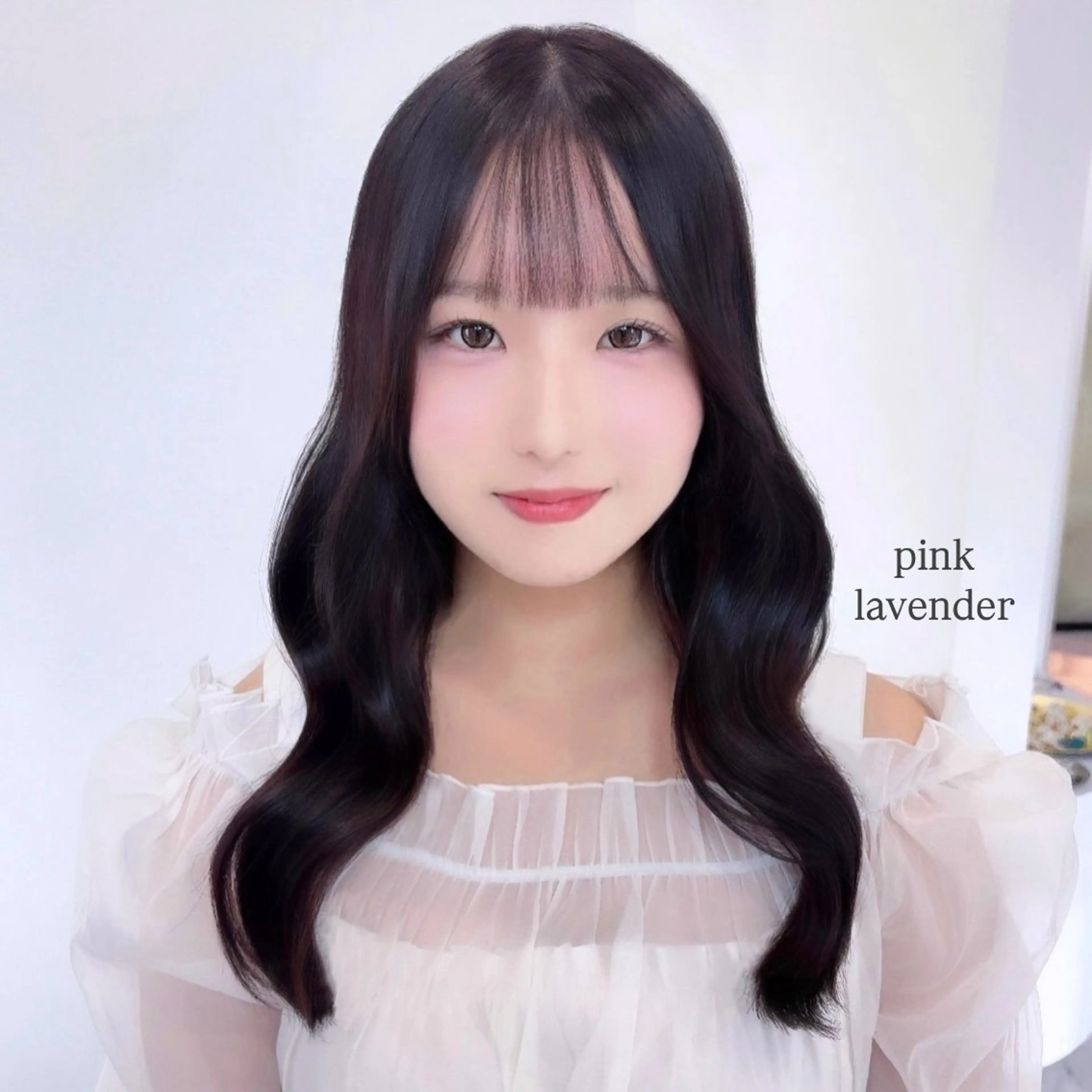 セミロング 𝑚𝑖𝑤𝑎 /名駅/透明感カラーのヘアスタイル